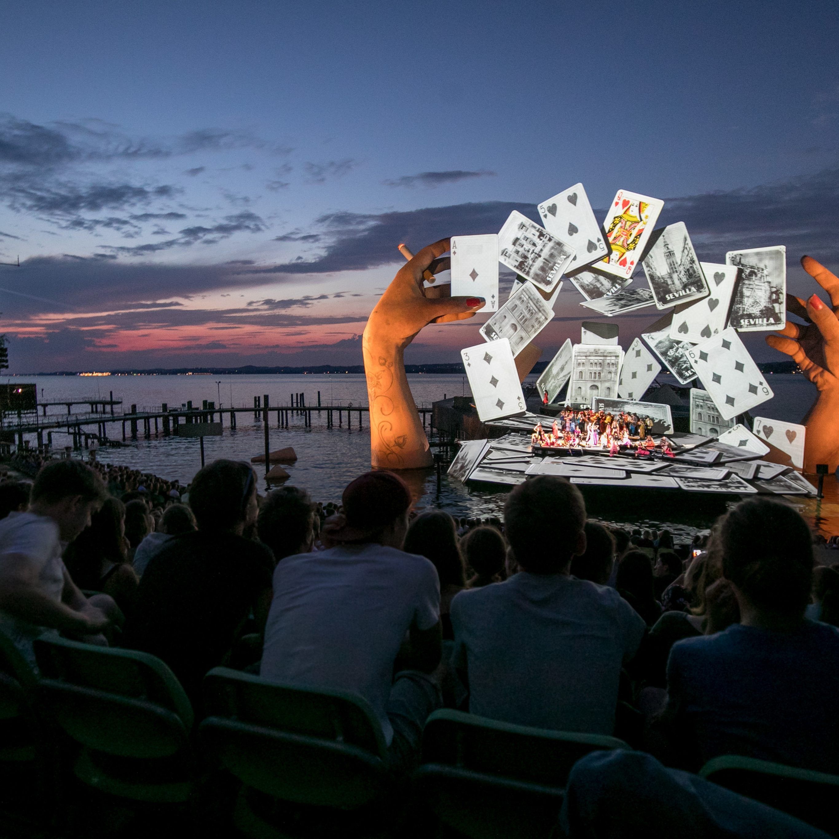 Wiederaufnahme der Vorjahres-Inszenierung von Kaspar Holten überzeugt auf ganzer Linie.