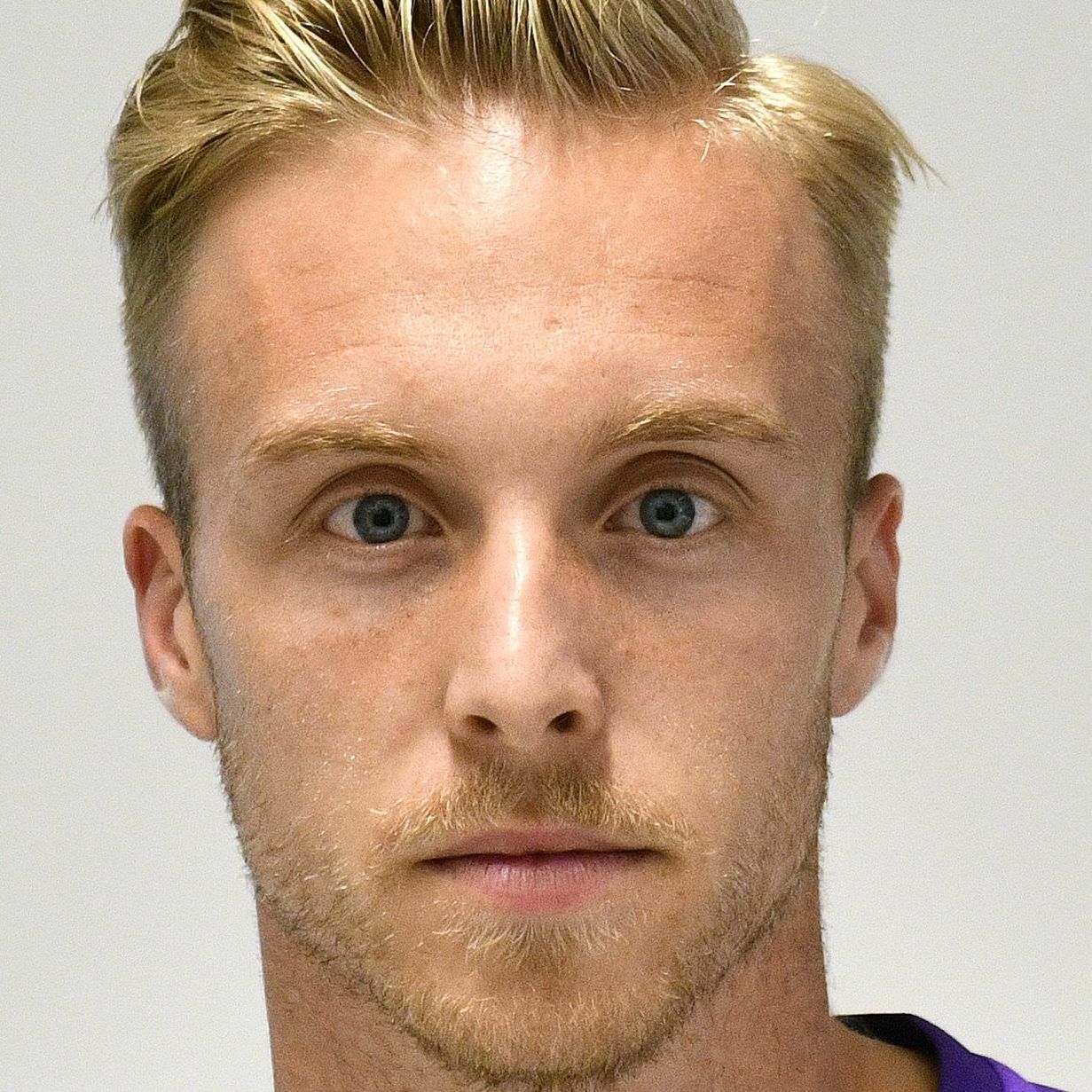 James Jeggo fällt für drei Monate aus.