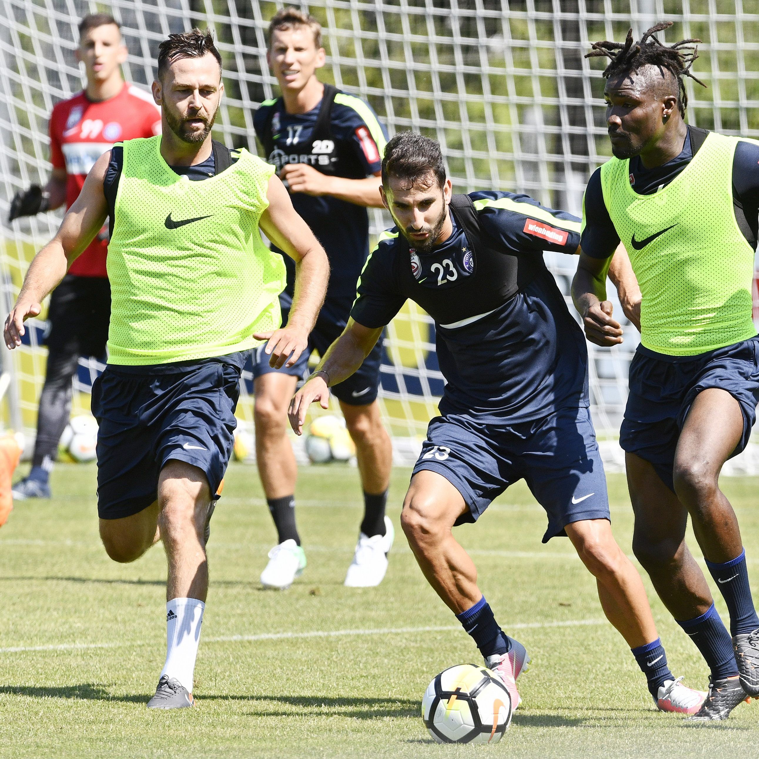 Hier sehen Sie das ÖFB-Cup-Match zwischen Austria XIII und Austria Wien im Live-Stream und live im TV.