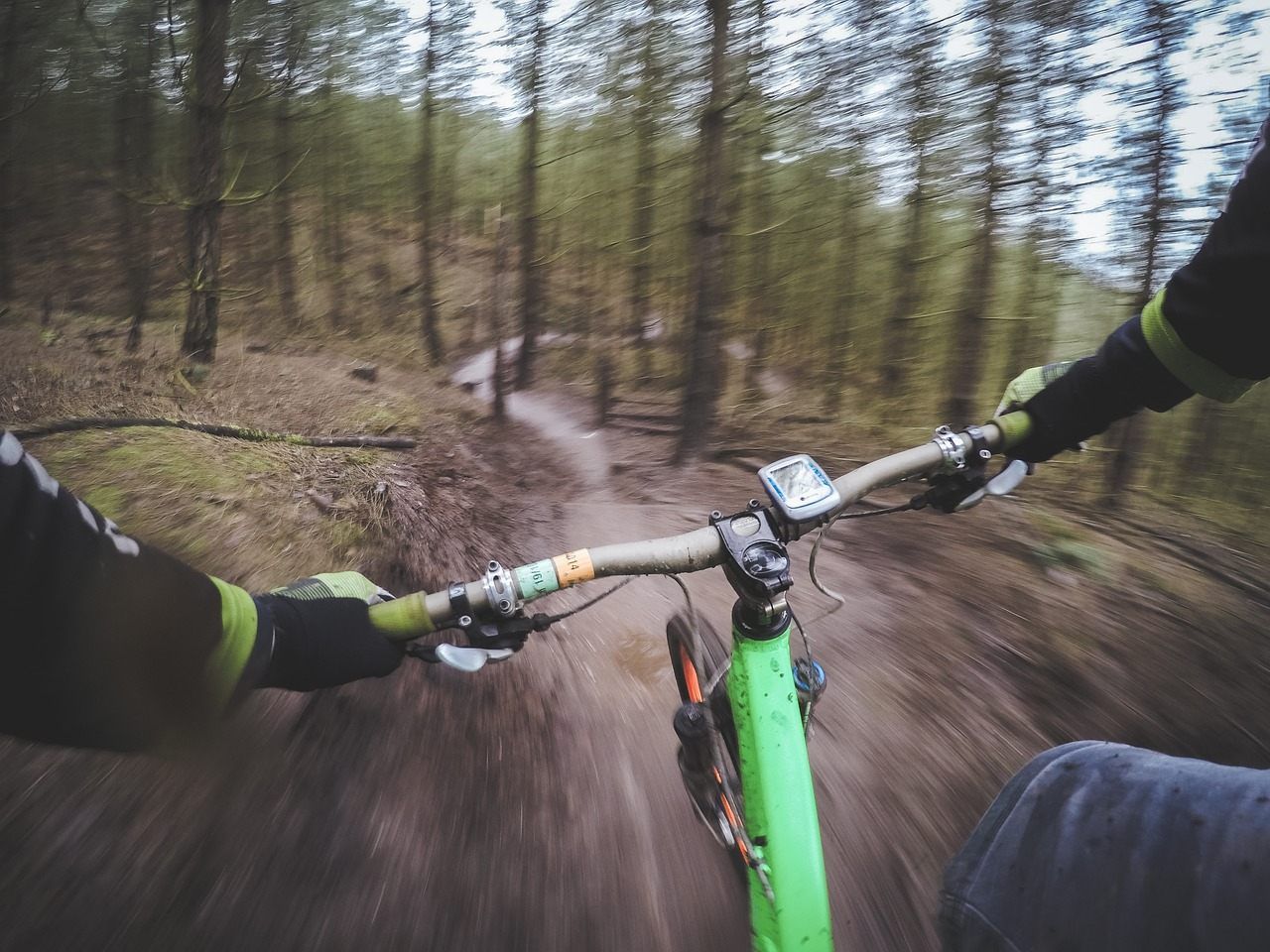 Der mountainbiker verletzte sich bei dem Sturz in Wien-Penzing schwer.