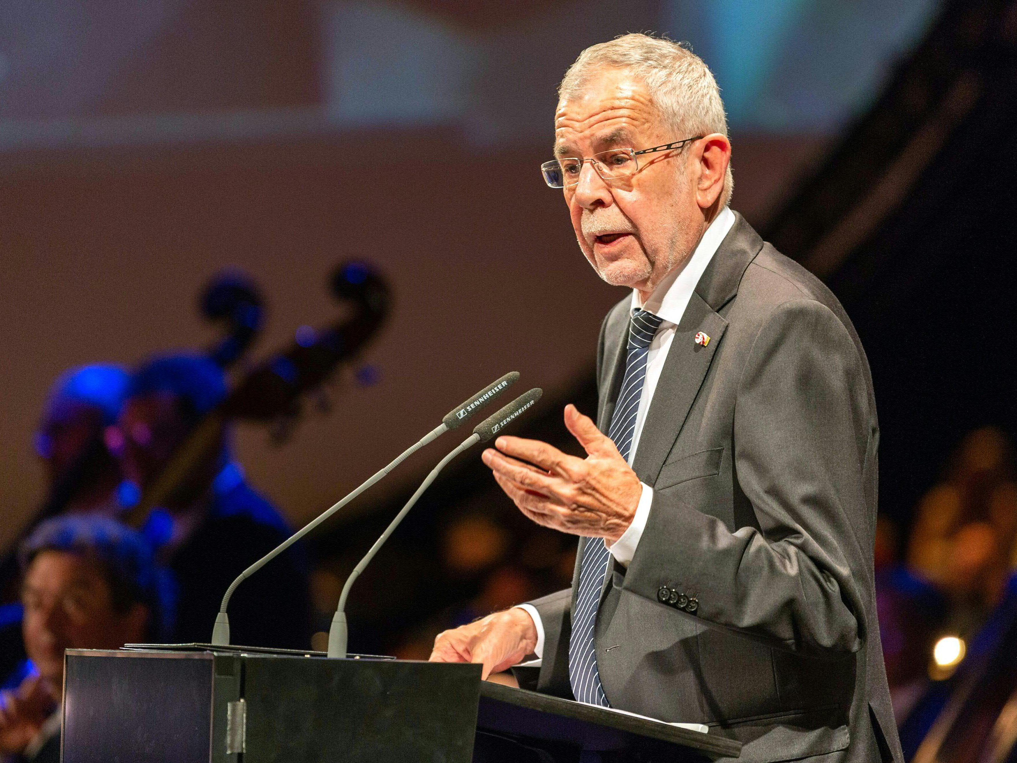 Alexander Van der Bellen und Norbert Hofer hatten im Wahlkampf ein ähnliches Budget.