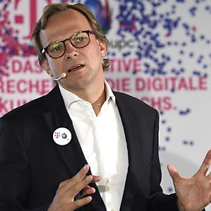 T-Mobile/UPC-Chef Andreas Bierwirth erläuterte den Zukauf
