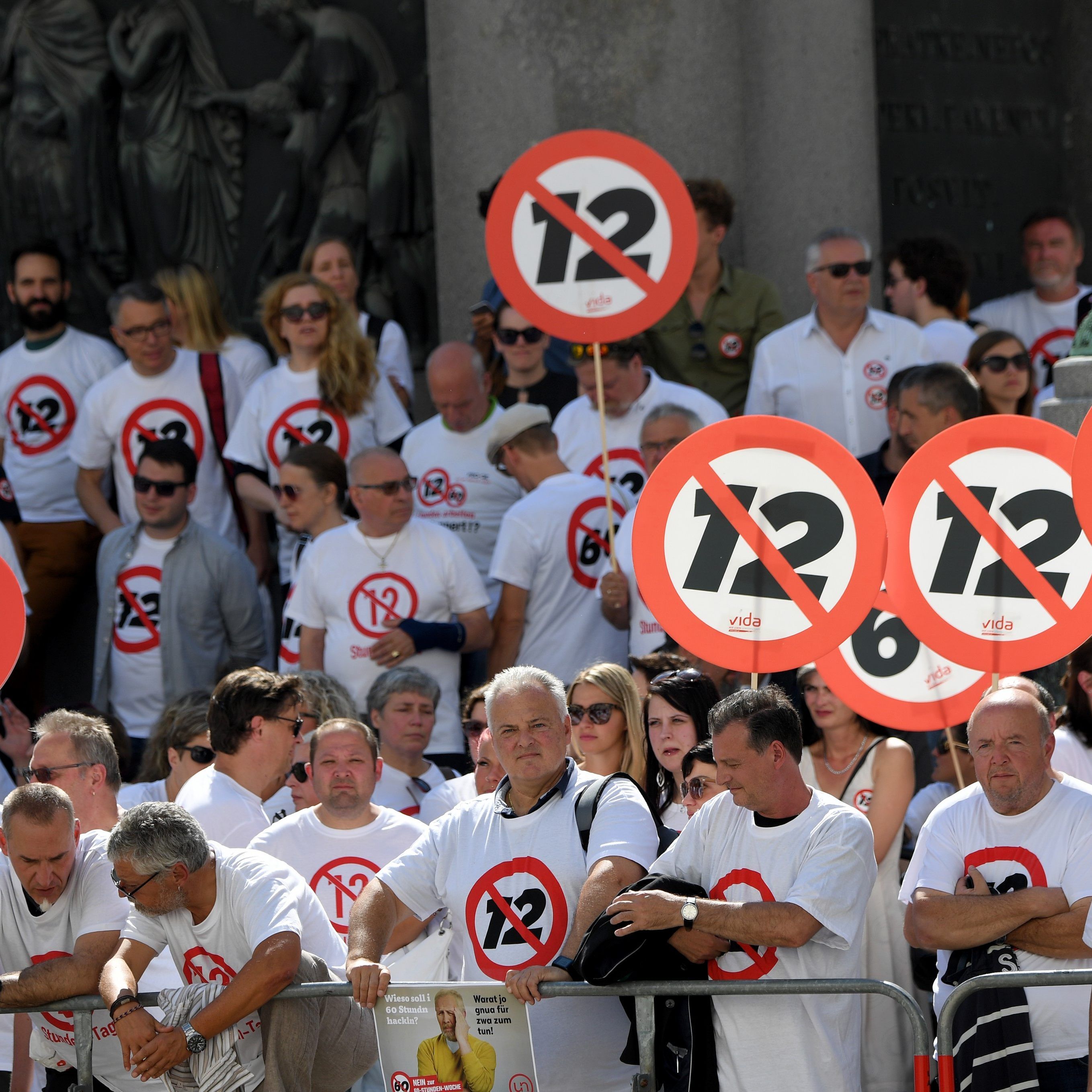 Der erste Fall einer neuen Gleitzeitvereinbarung nach dem neuen 12-Stunden-Tag-Gesetz ist aufgetaucht.