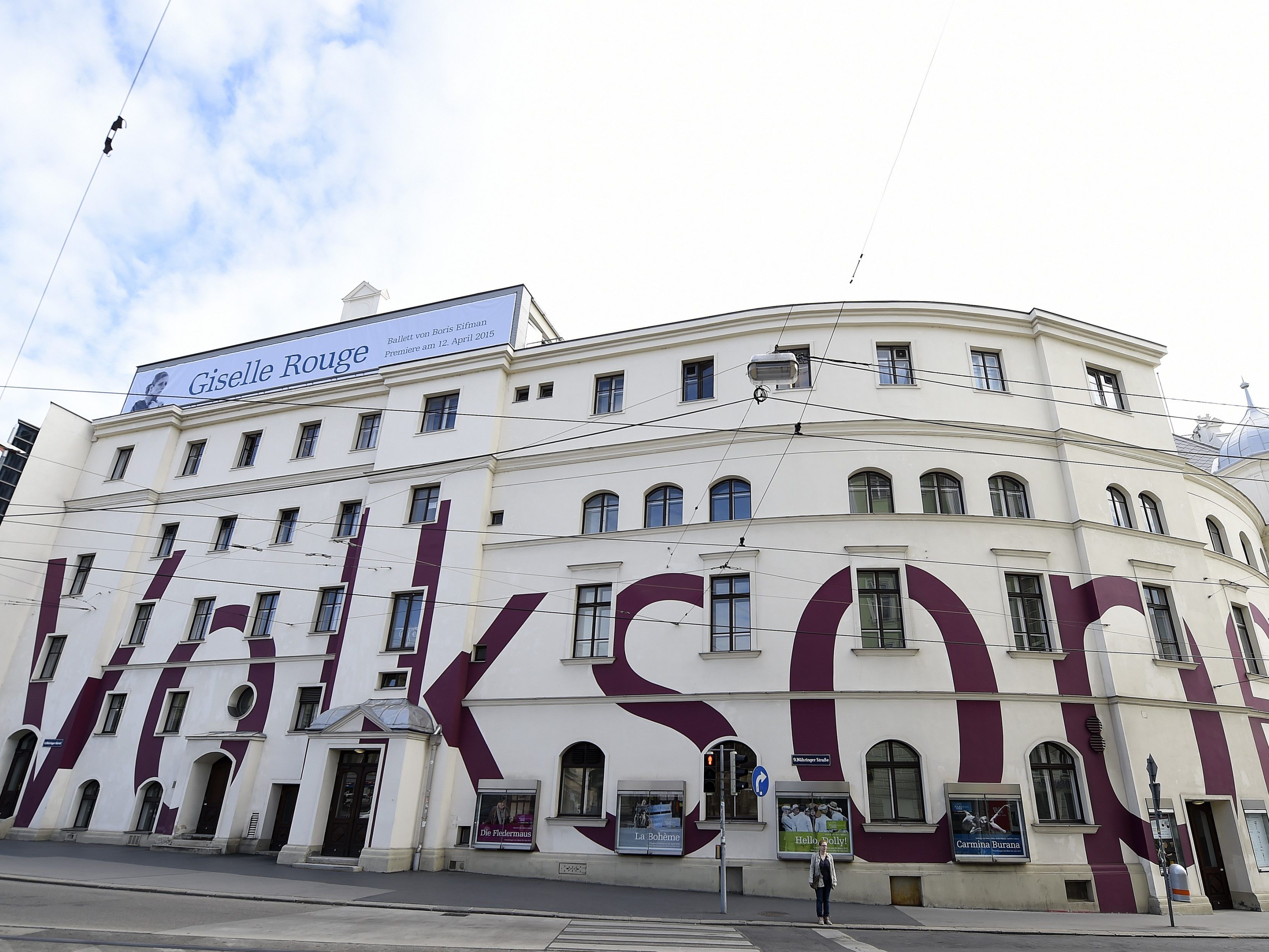 Am 1. September feiert die Volksoper mit Konzert und Riesentorte bei freiem Eintritt im Arne-Carlsson-Park. Am 1. September feiert die Volksoper mit Konzert und Riesentorte bei freiem Eintritt im Arne-Carlsson-Park.