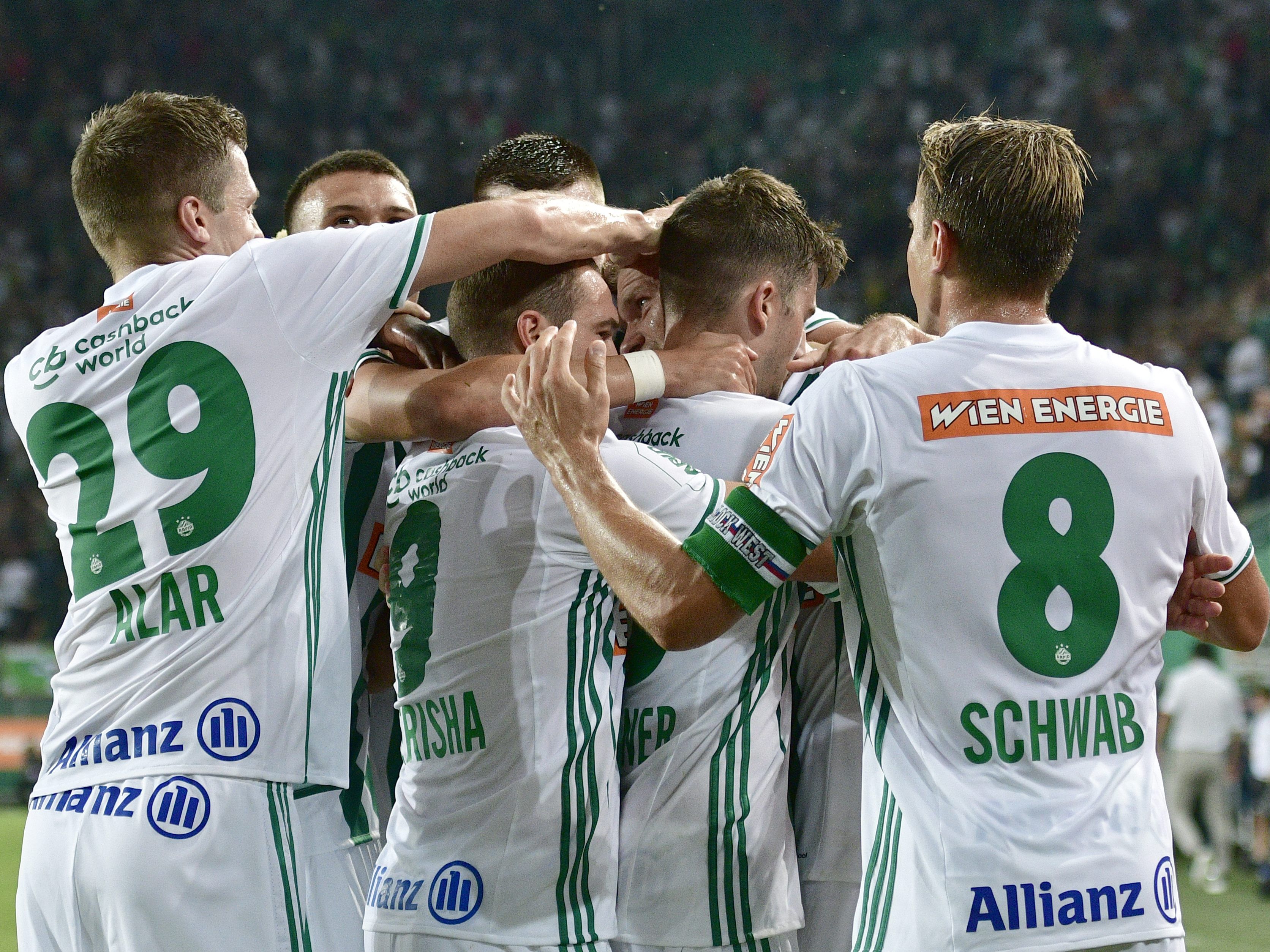 Die Rapidler durften heute gleich mehrfach jubeln. Die Rapidler durften heute gleich mehrfach jubeln.