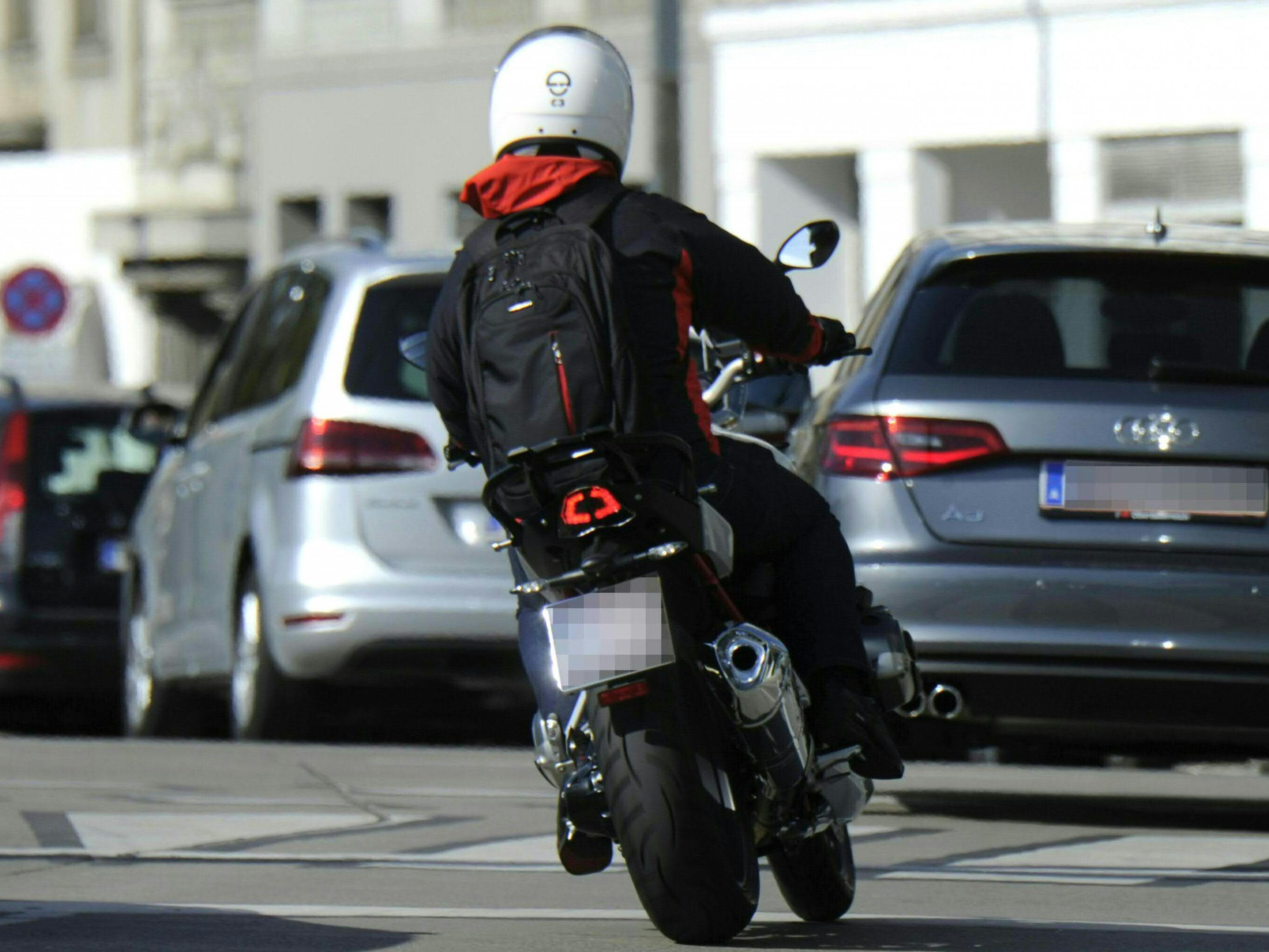 Drei schwere Unfälle mit Motorrädern ereigneten sich am Dienstag in Wien. Drei schwere Unfälle mit Motorrädern ereigneten sich am Dienstag in Wien.