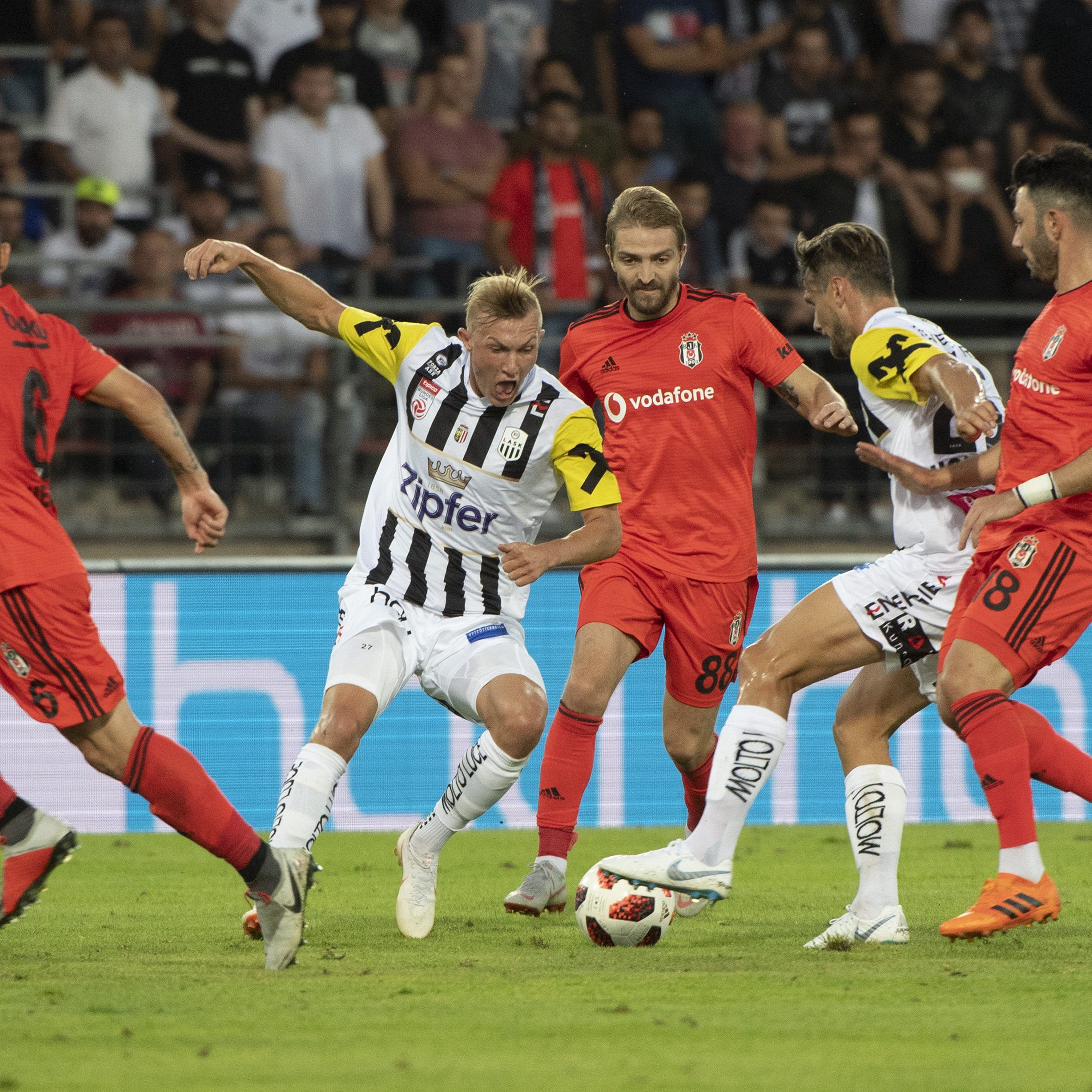 LASK Linz muss sich gegen Besiktas Istanbul in der EL-Qualifikation geschlagen geben.