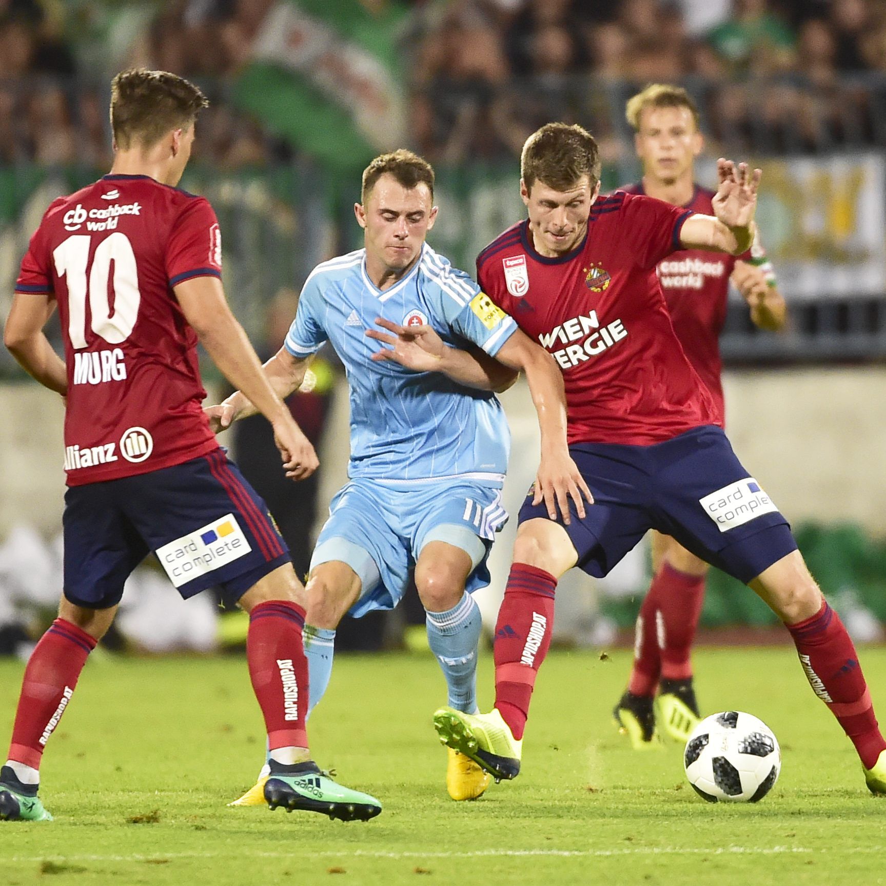 Rapid Wien muss gegen Slovan Bratislava siegen.