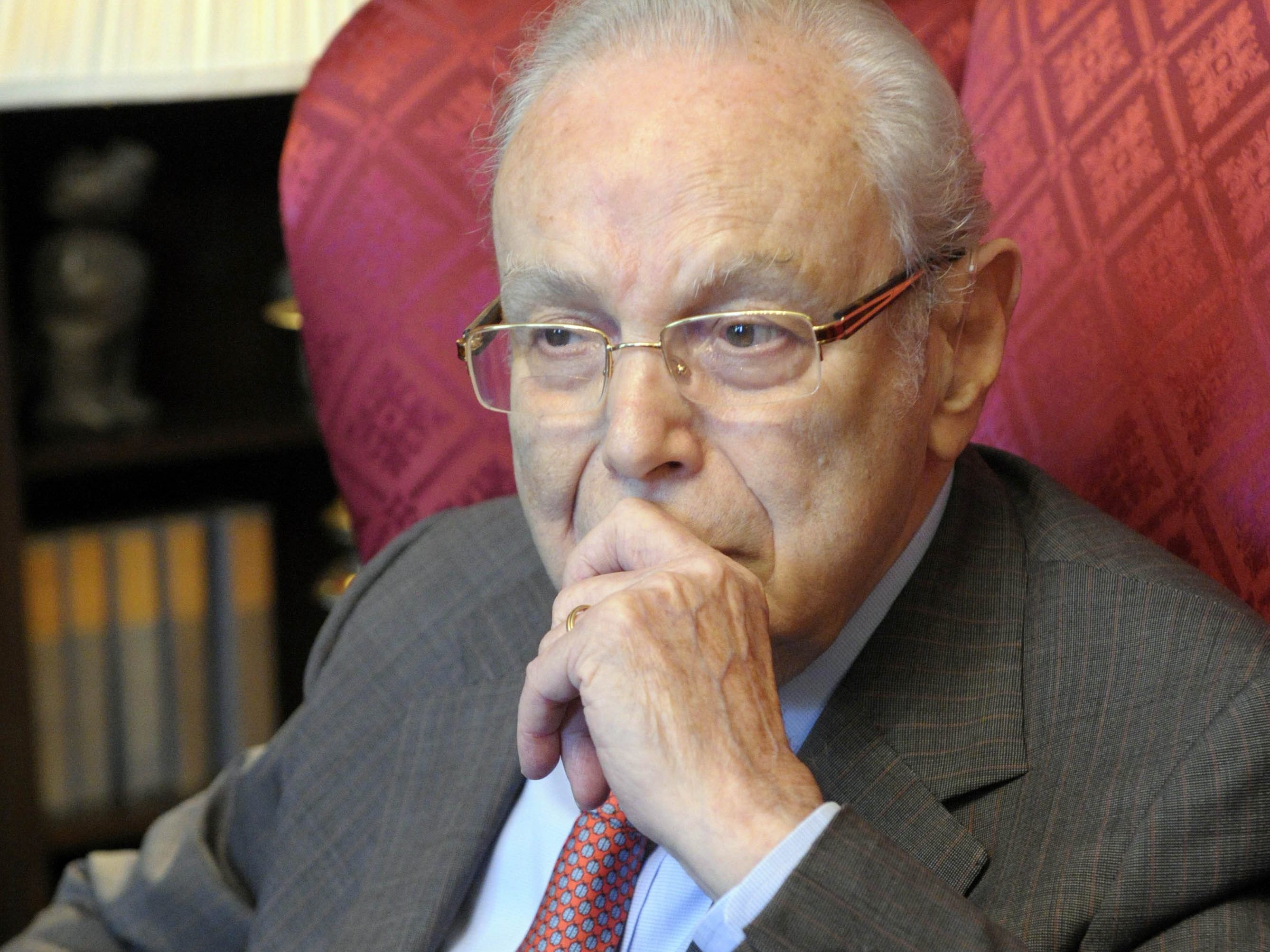 Javier Pérez de Cuéllar Javier Pérez de Cuéllar