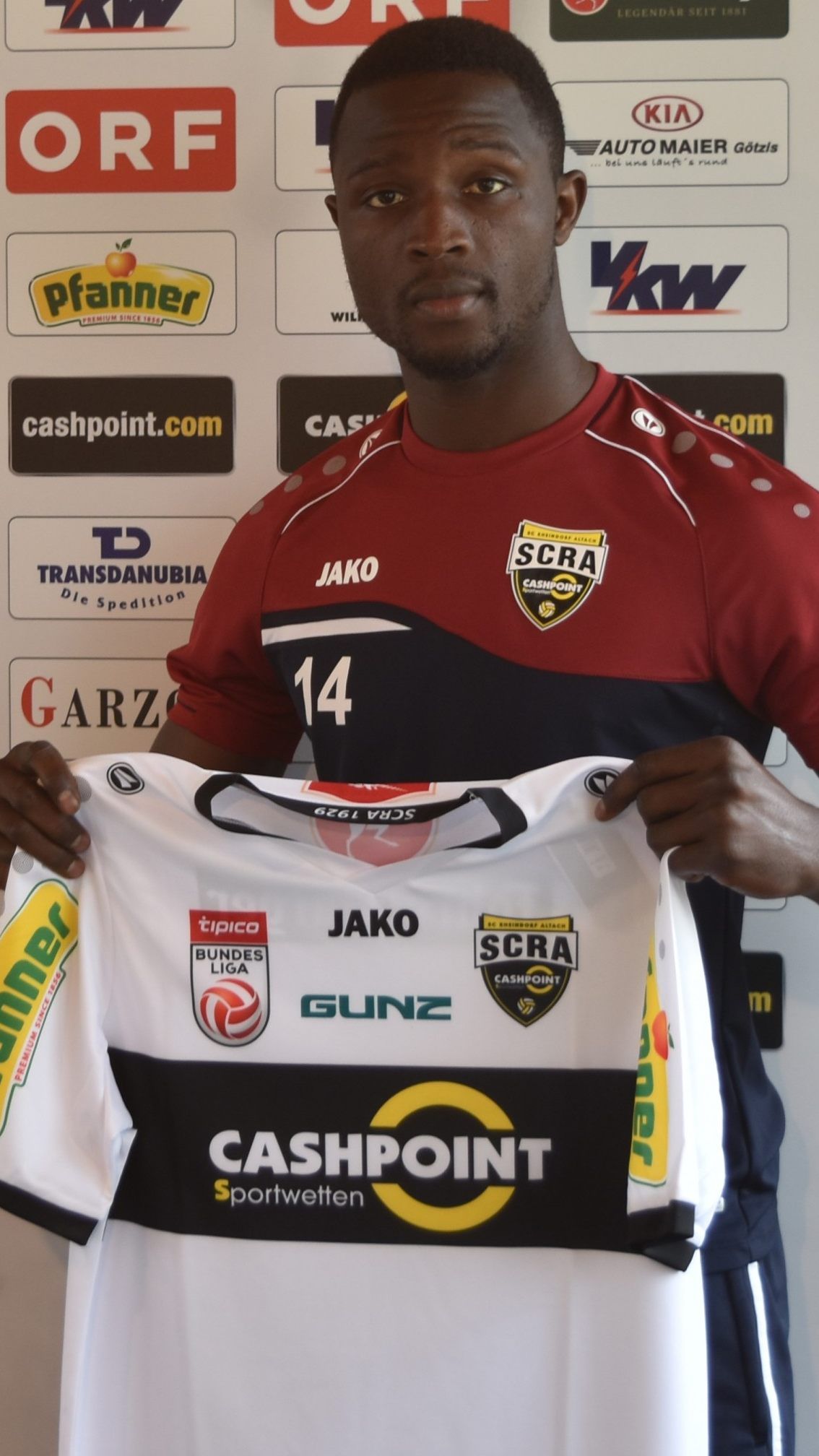 Neuer Stürmer Brian Mwila - Trainer Grabherr will "nach einer gewissen Eingewöhnungszeit relativ bald auf ihn setzen"