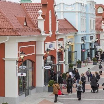 Beim Late Night Shopping warten viele günstige Angebote.