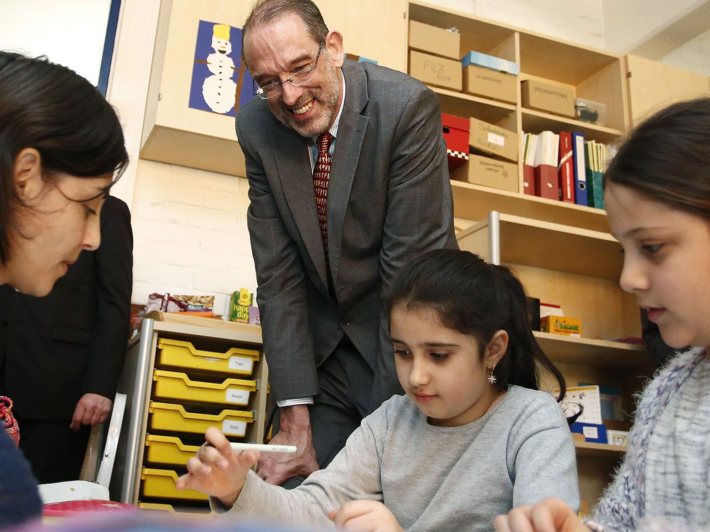Bundesminister Heinz Faßmann beim BEsuch einer Volksschule in Graz im Jänner 2018.