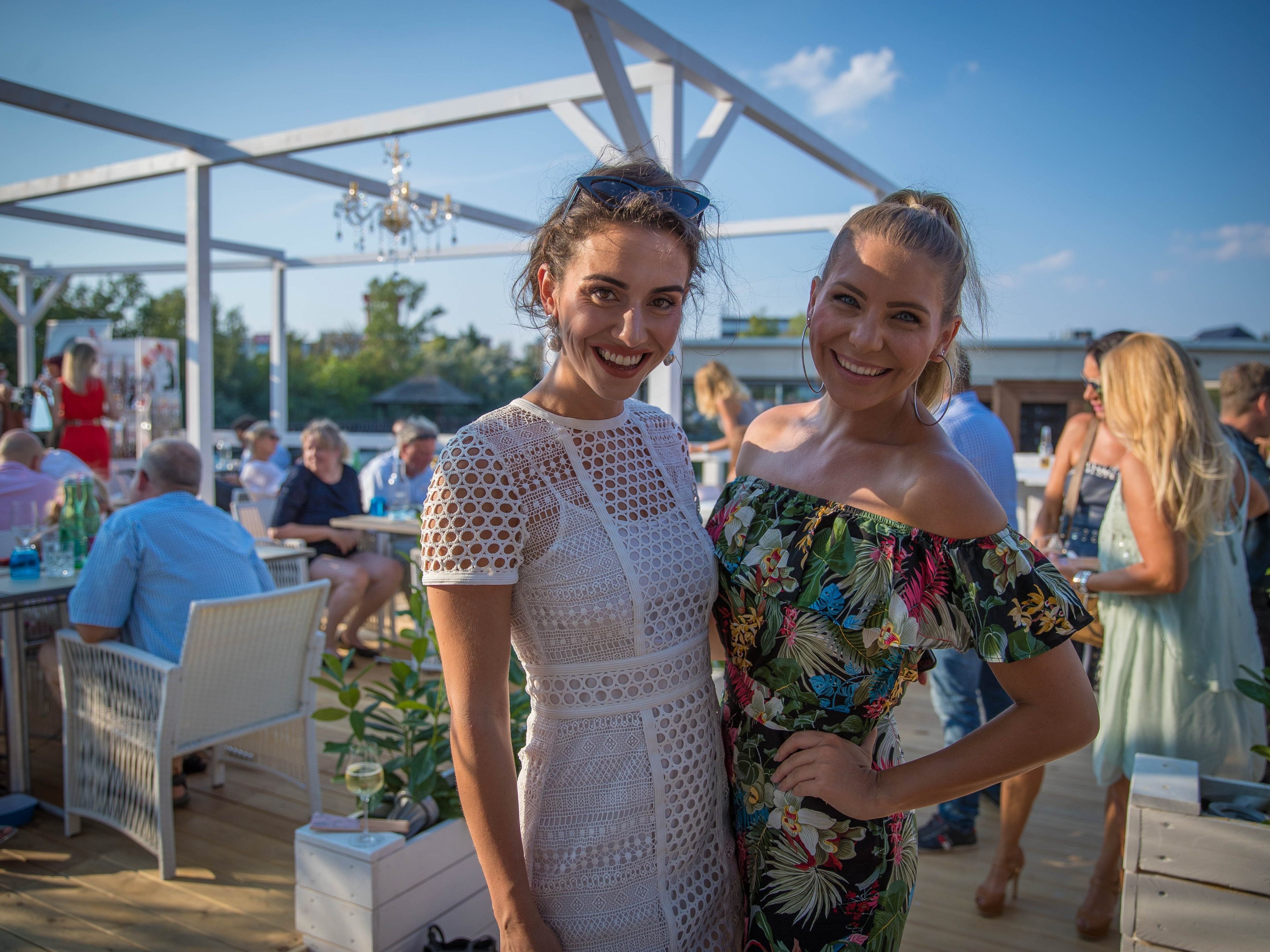 Das Opening der sky53 summer lounge in der Blauen Lagune.