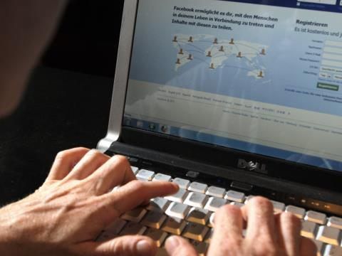 28-fach Vorbestrafter wegen Hetze im Netz zu Geldstrafe verurteilt. 28-fach Vorbestrafter wegen Hetze im Netz zu Geldstrafe verurteilt.