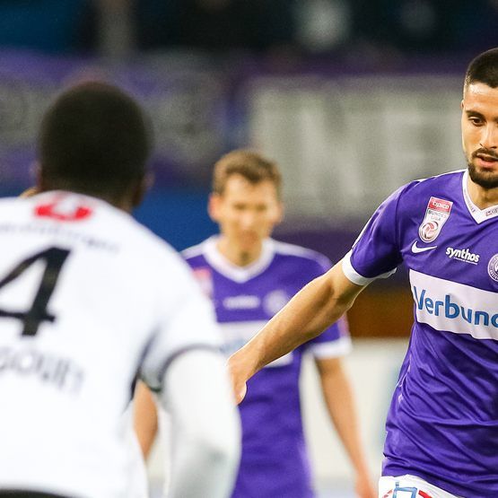 Vorerst leihweise wechselt Serbest zur türkischen Mannschaft.