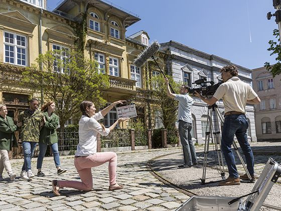 Einblick hinter die Kulissen Einblick hinter die Kulissen