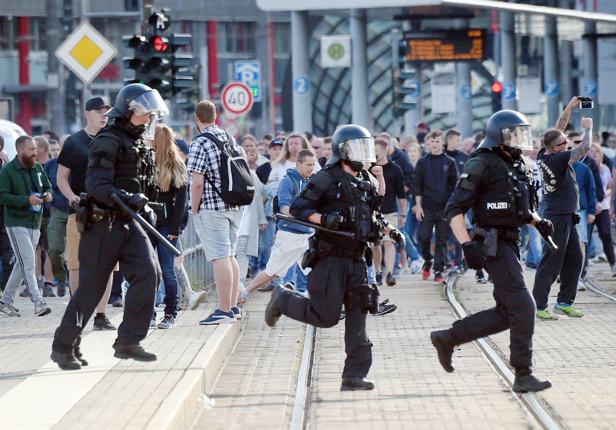 Polizei befürchtet neue Ausschreitungen