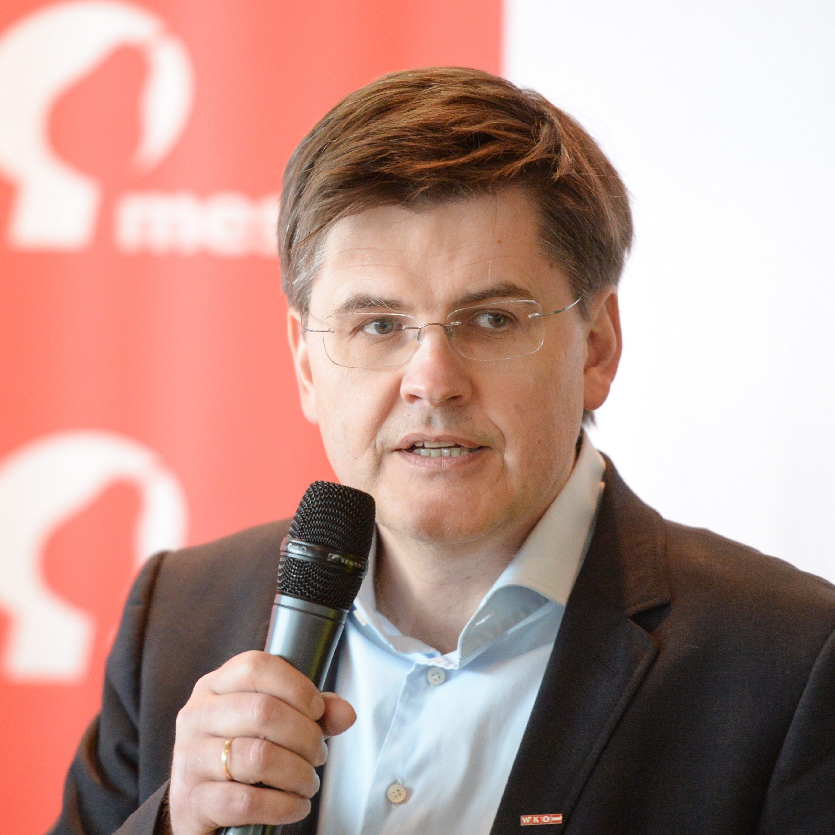 Glas Marte-GF Bernhard Feigl.