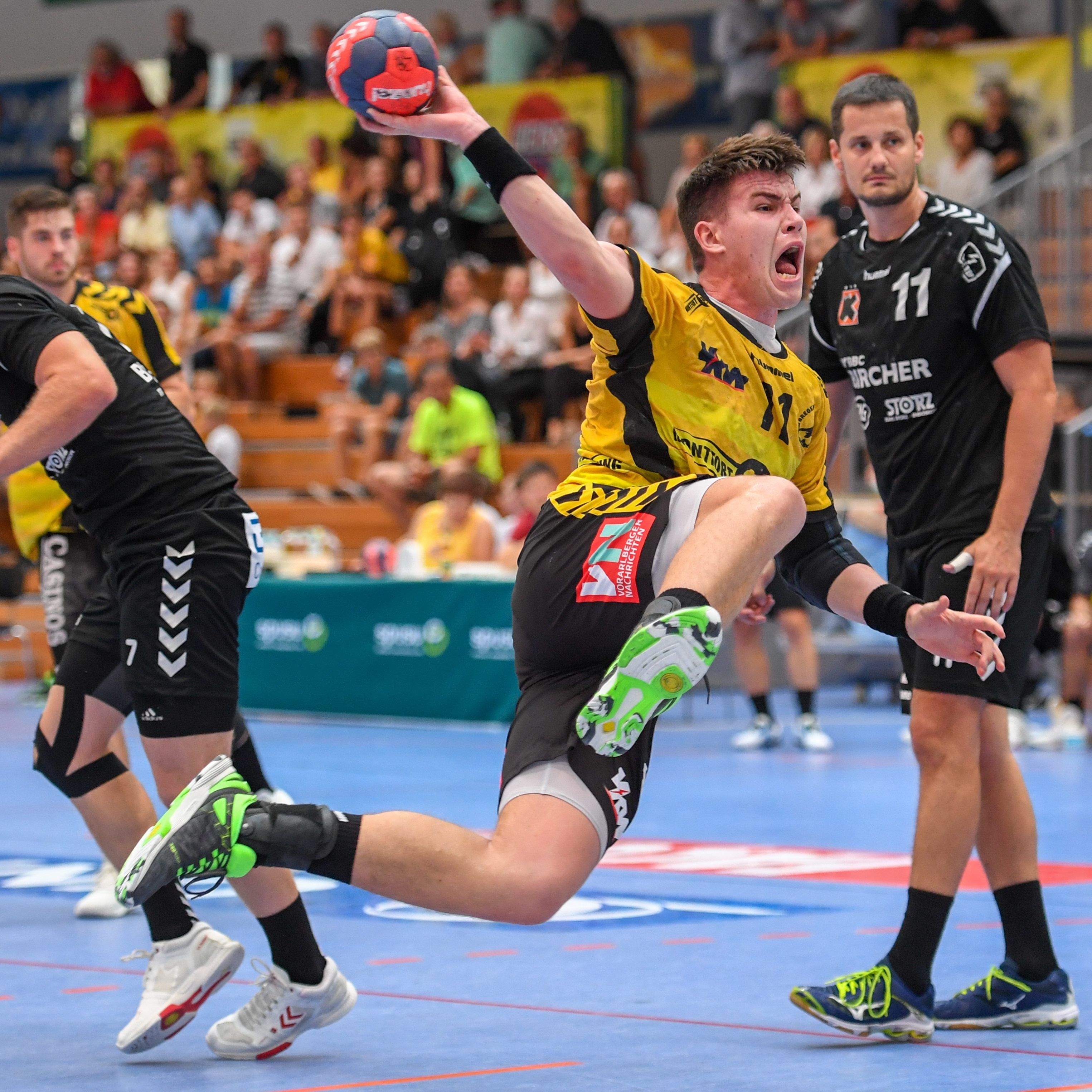 Bregenz Handball beim Testspiel gegen Kadetten Schaffhausen.