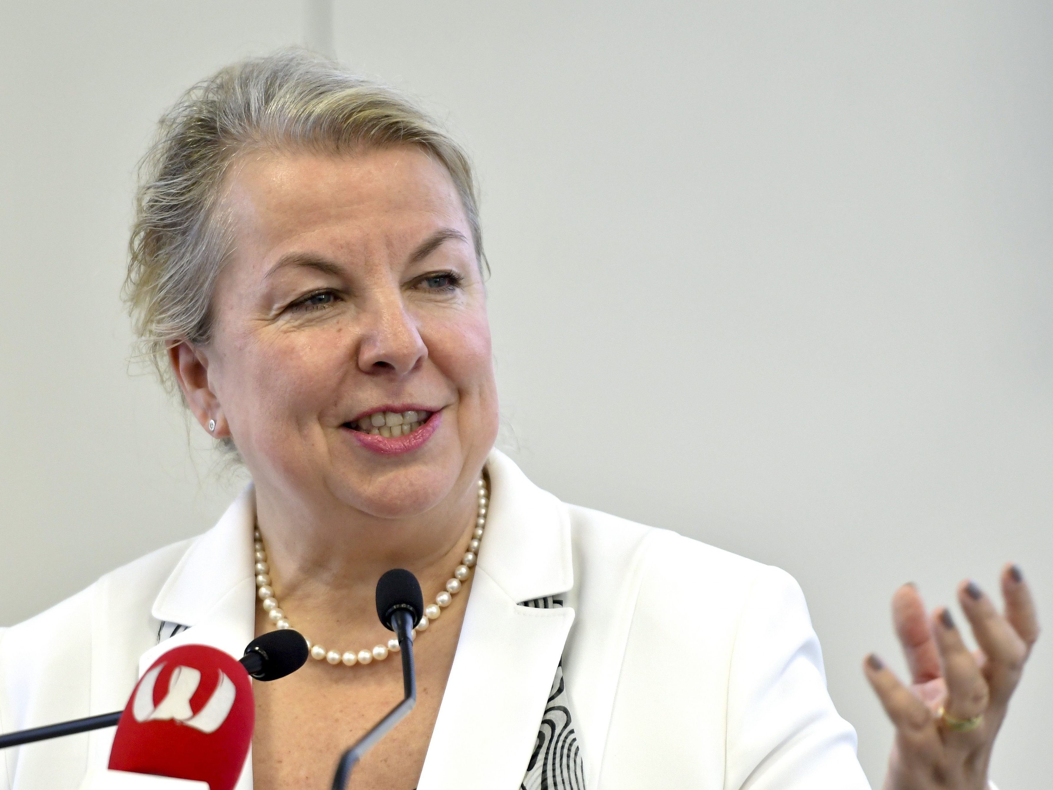 Gesundheitsministerin Hartinger-Klein will die Neuheiten der AUVA am Montag präsentieren. Gesundheitsministerin Hartinger-Klein will die Neuheiten der AUVA am Montag präsentieren.