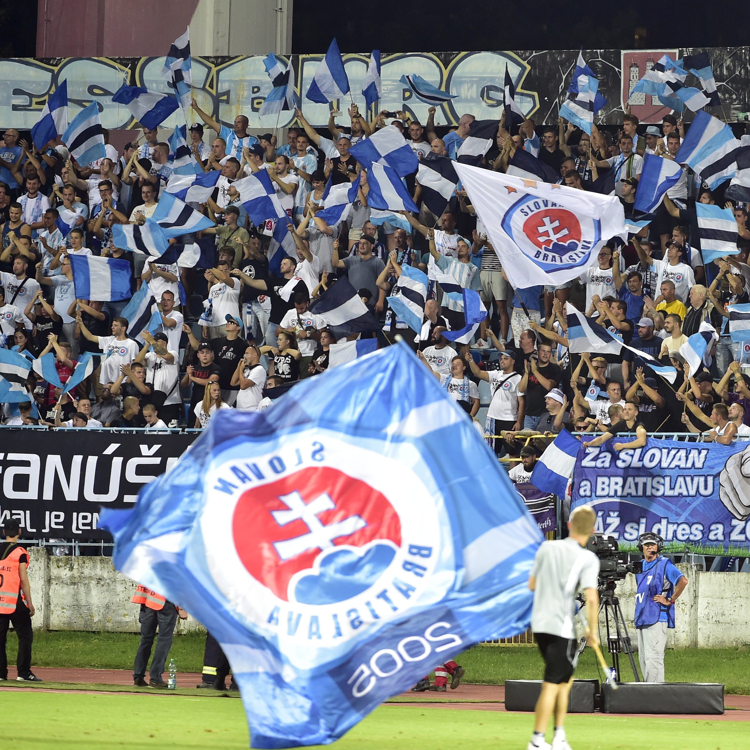 1.000 Polizisten werden beim Match Rapid Wien gegen Slovan Bratislava im Einsatz sein.