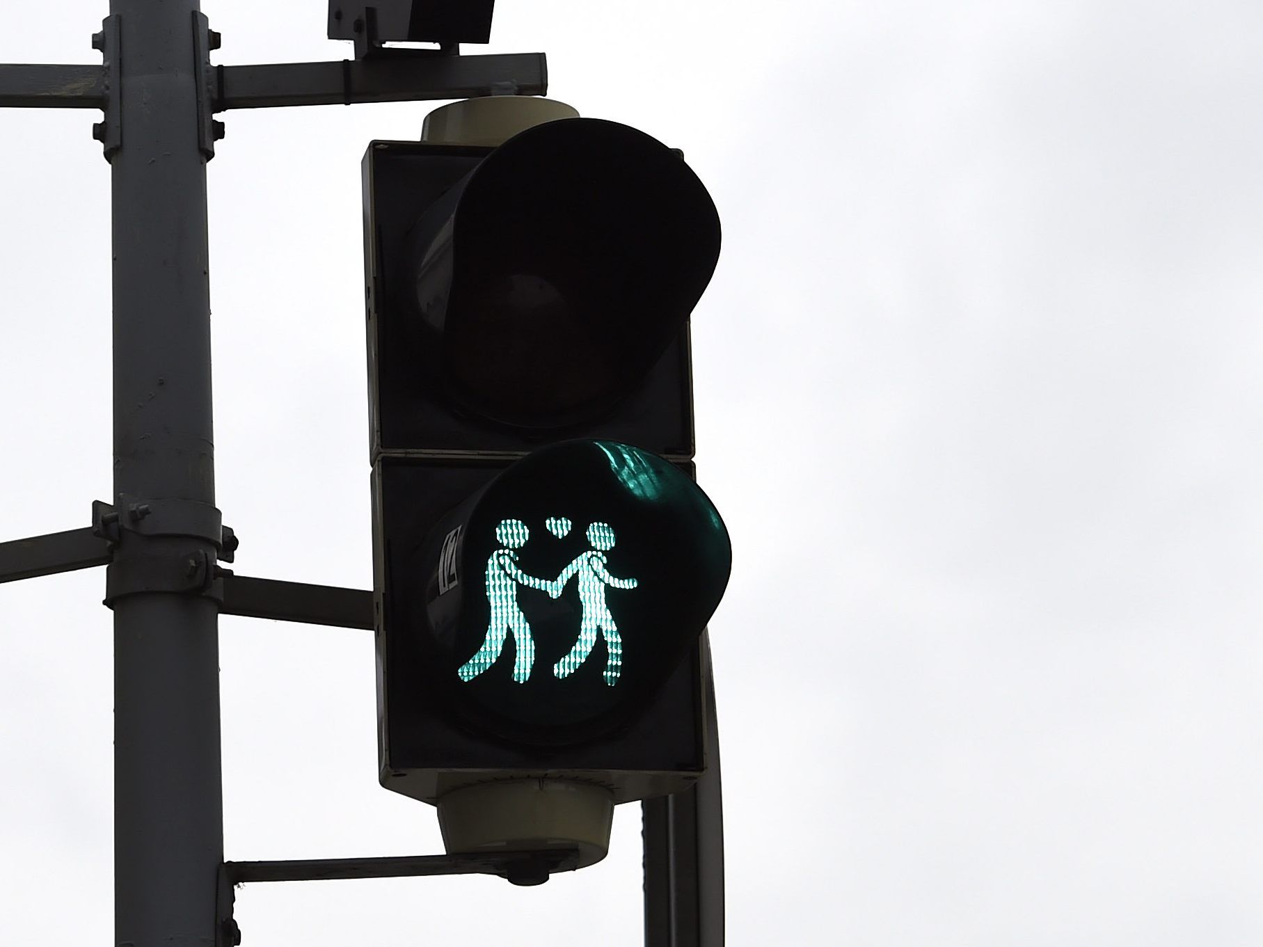 Kann man auch zu homosexuell sein? Laut Behörde ja. Kann man auch zu homosexuell sein? Laut Behörde ja.