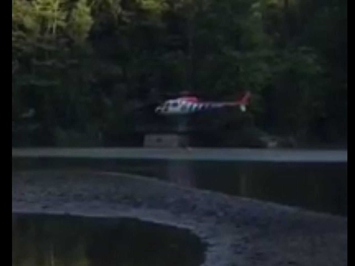 Hubschrauber sind im Dauereinsatz. Hubschrauber sind im Dauereinsatz.
