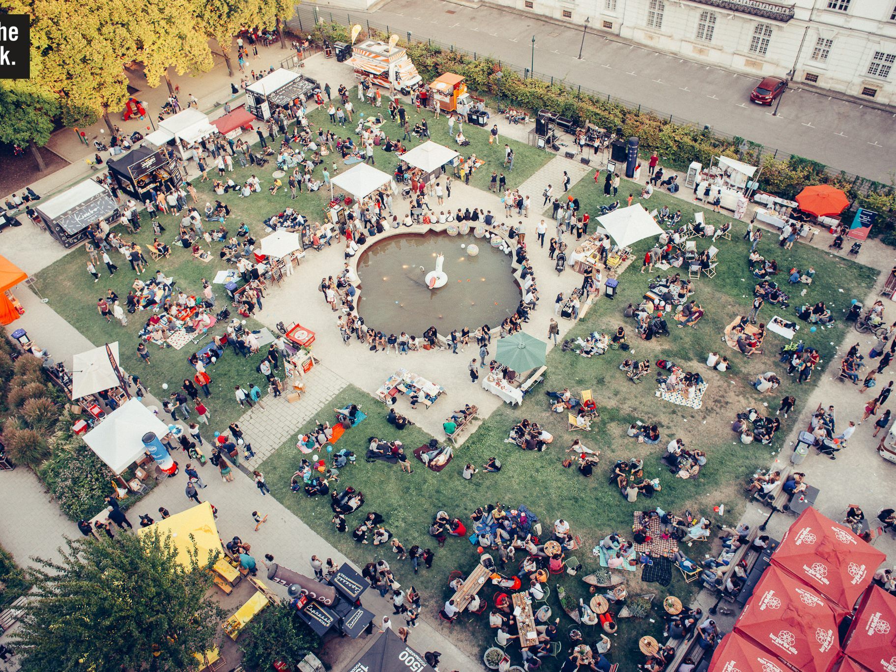 Vor dem 25hours Hotel in Wien findet am 7. und 8. September das "in the park"-Fest statt. Vor dem 25hours Hotel in Wien findet am 7. und 8. September das "in the park"-Fest statt.