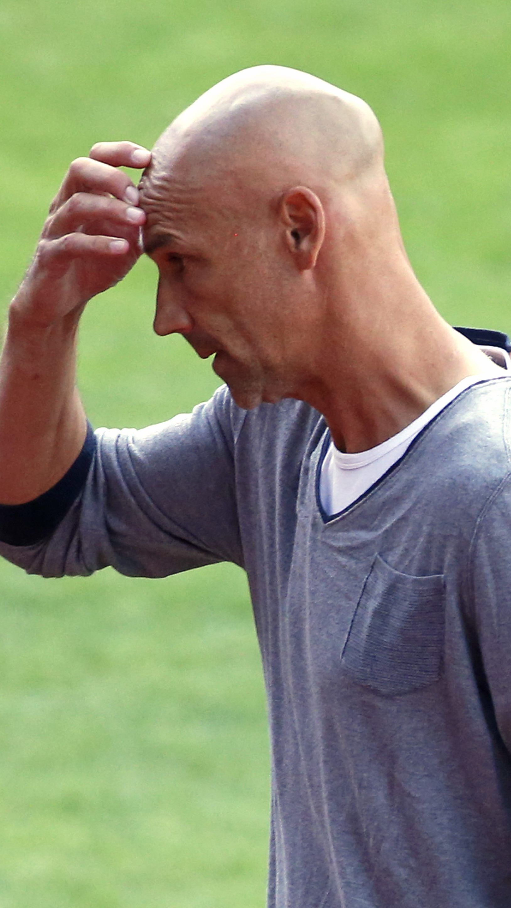 Austria-Wien-Trainer Letsch zerbrach sich gegen den WAC den Kopf.