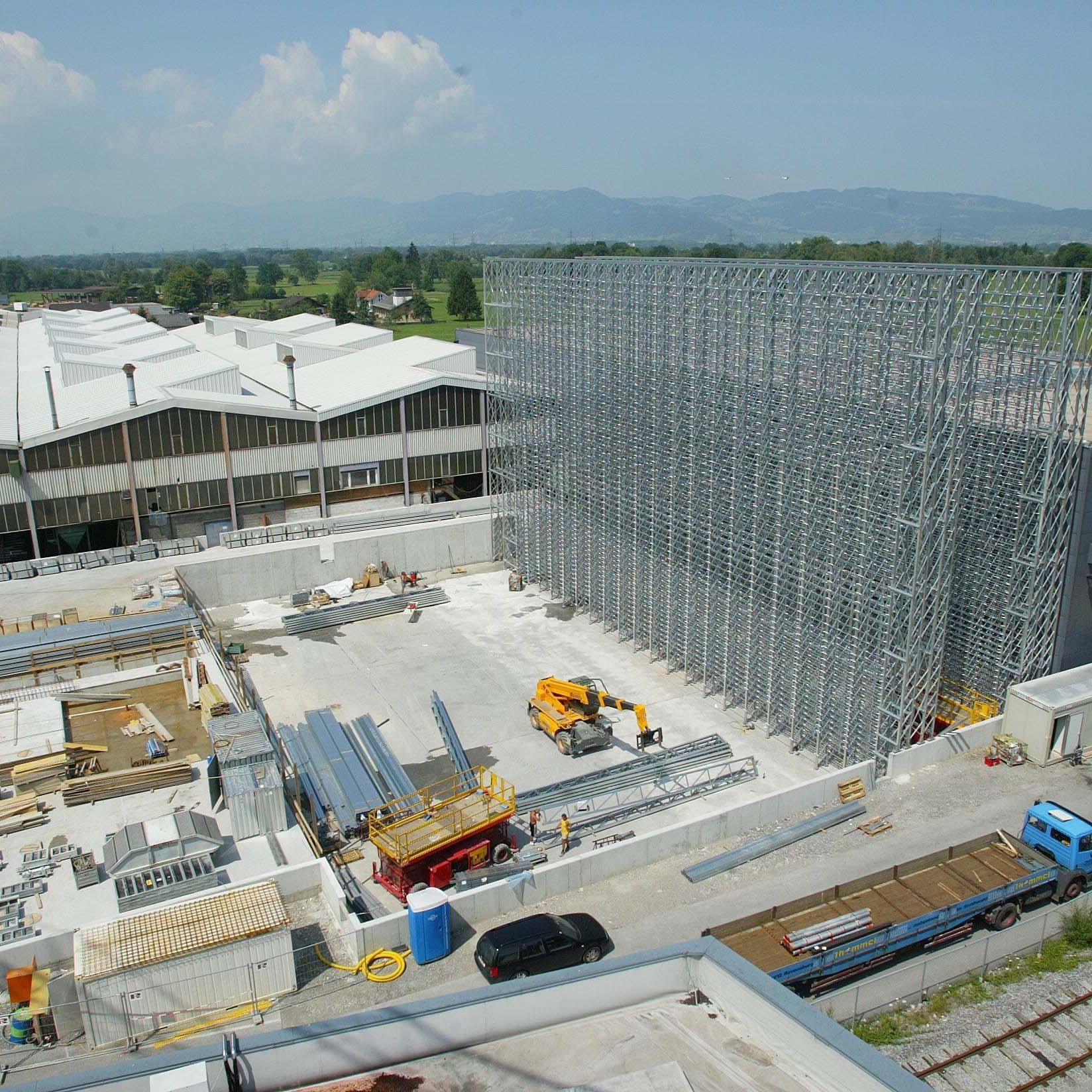 Bei EHG fahren schwere Maschinen auf.