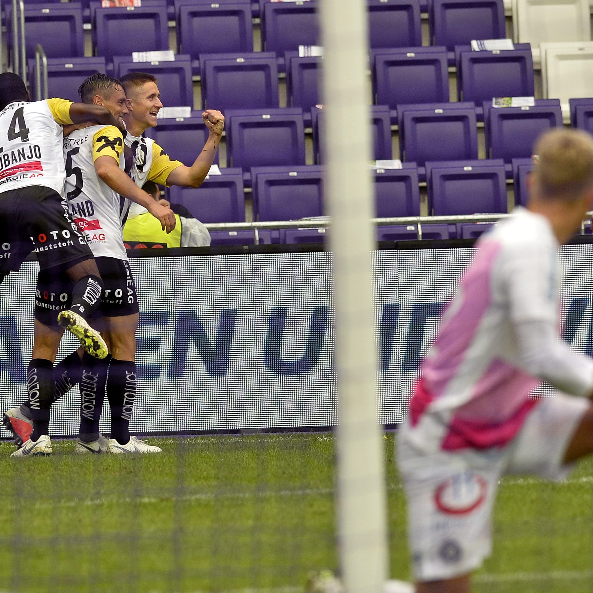 Die Wiener Austria verlor mit 3:0 gegen LASK Linz.