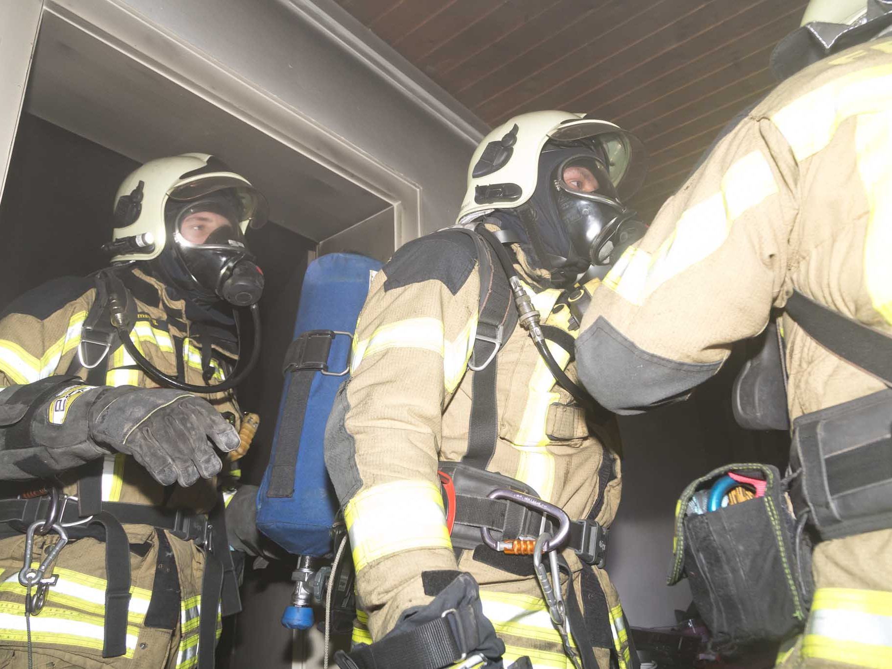 Feuerwehren konnten den Brand rasch lokalisieren und löschen Feuerwehren konnten den Brand rasch lokalisieren und löschen