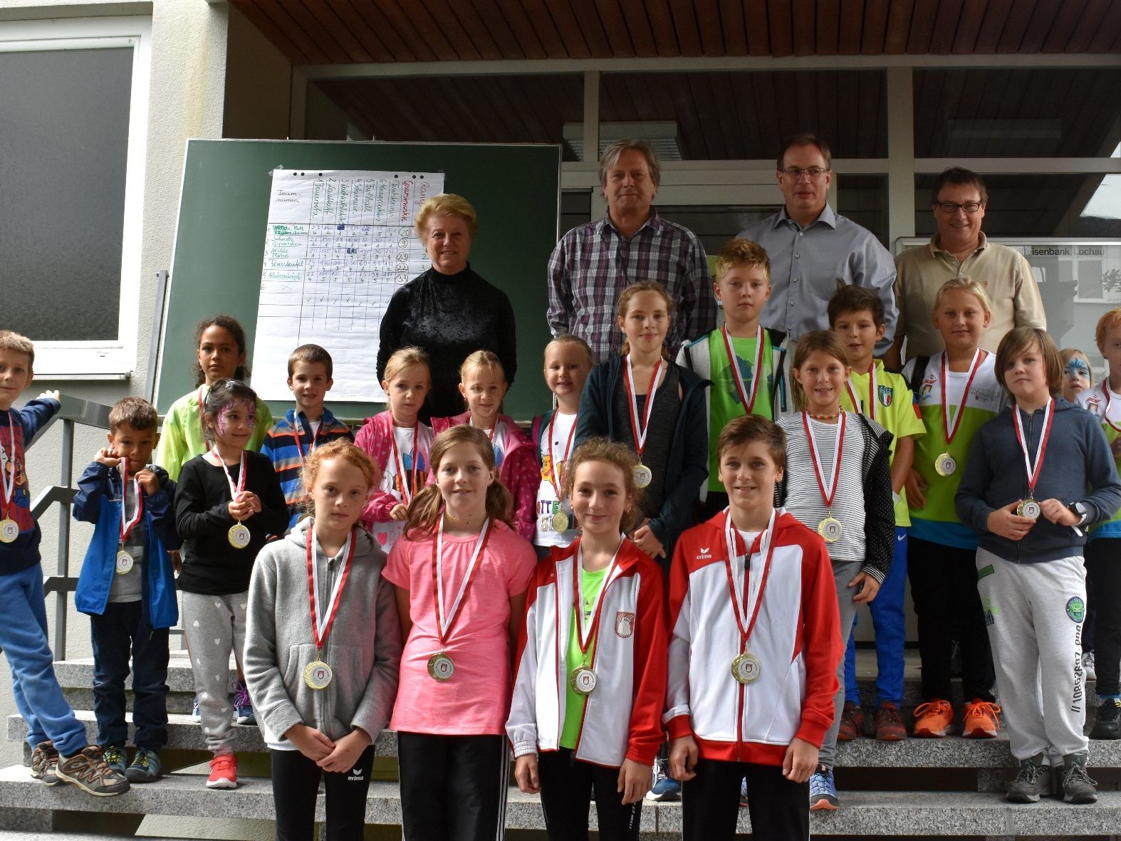 Viel Spaß hatten die sportbegeisterten Kinder bei der „Lochauer Kinderolympiade“, und alle Teilnehmer erhielten für ihre Leistung eine tolle Medaille.