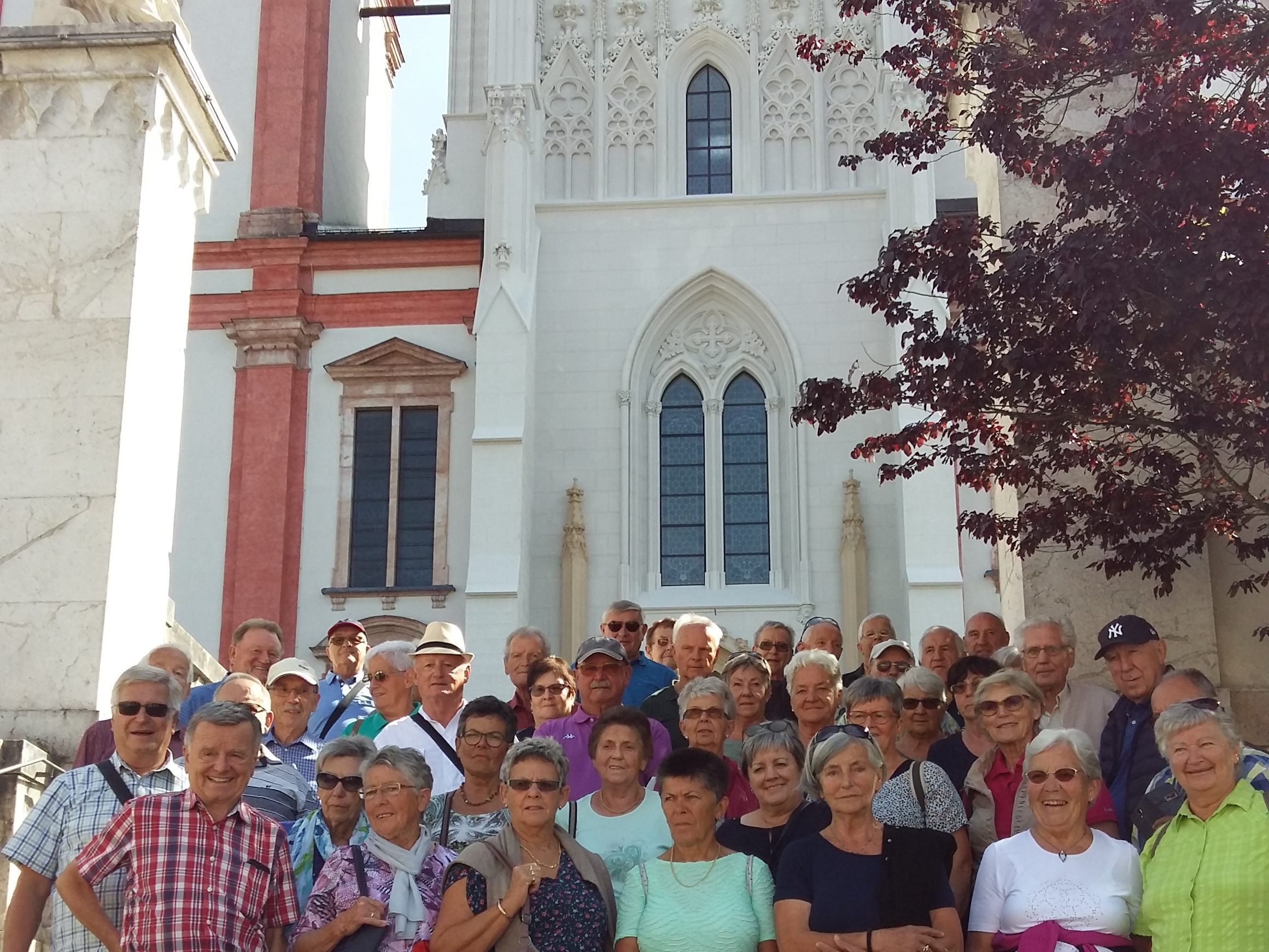 Seniorenbund Weiler vor der Basilika Mariazell