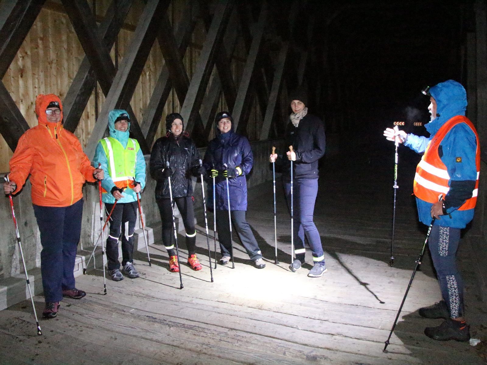 Gesunde Bewegung beim Laufen und Nordic Walking: Bewegungstreffs starten wieder.