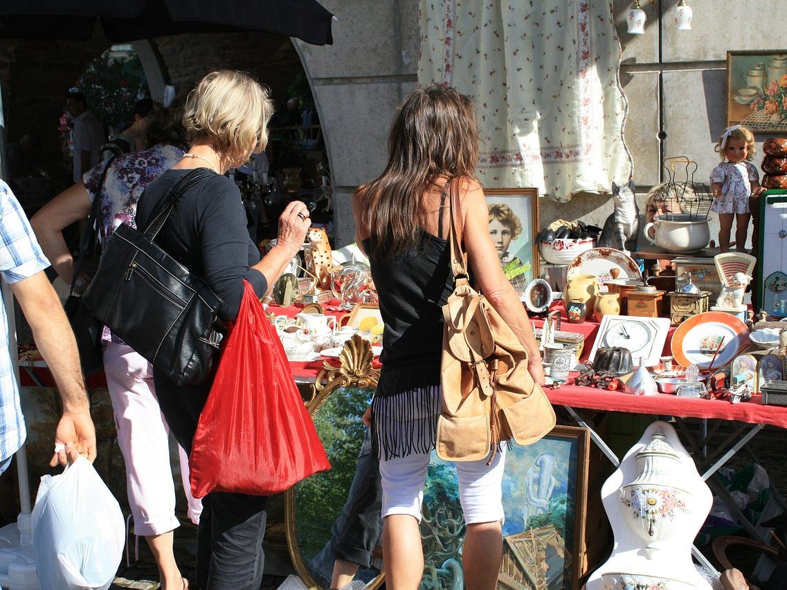 Am 28. und 29. September findet der große Neubaugassen-Flohmarkt in Wien statt. Am 28. und 29. September findet der große Neubaugassen-Flohmarkt in Wien statt.