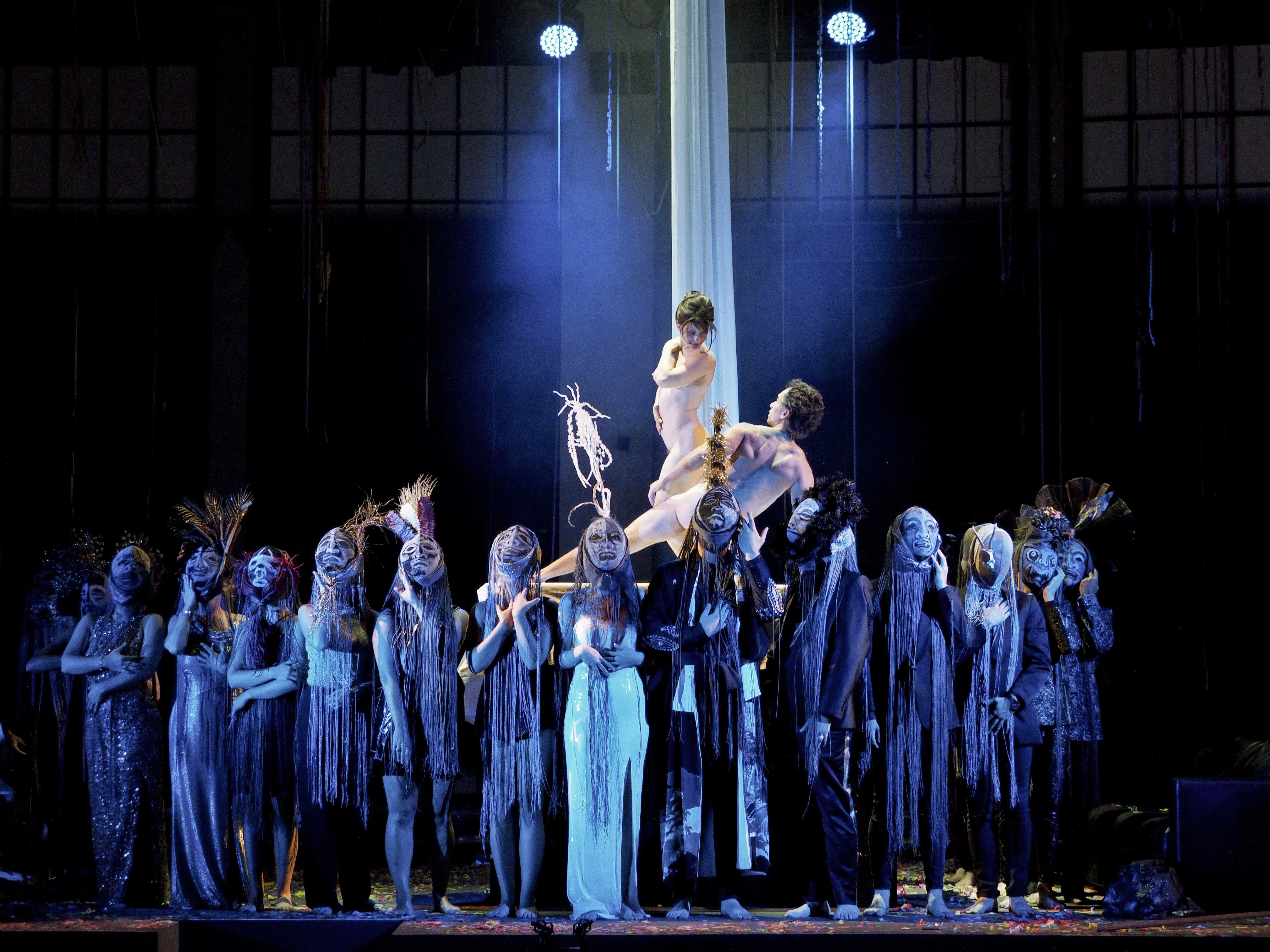 Sogar das Liebesspiel wurde in luftigen Höhen aufgeführt