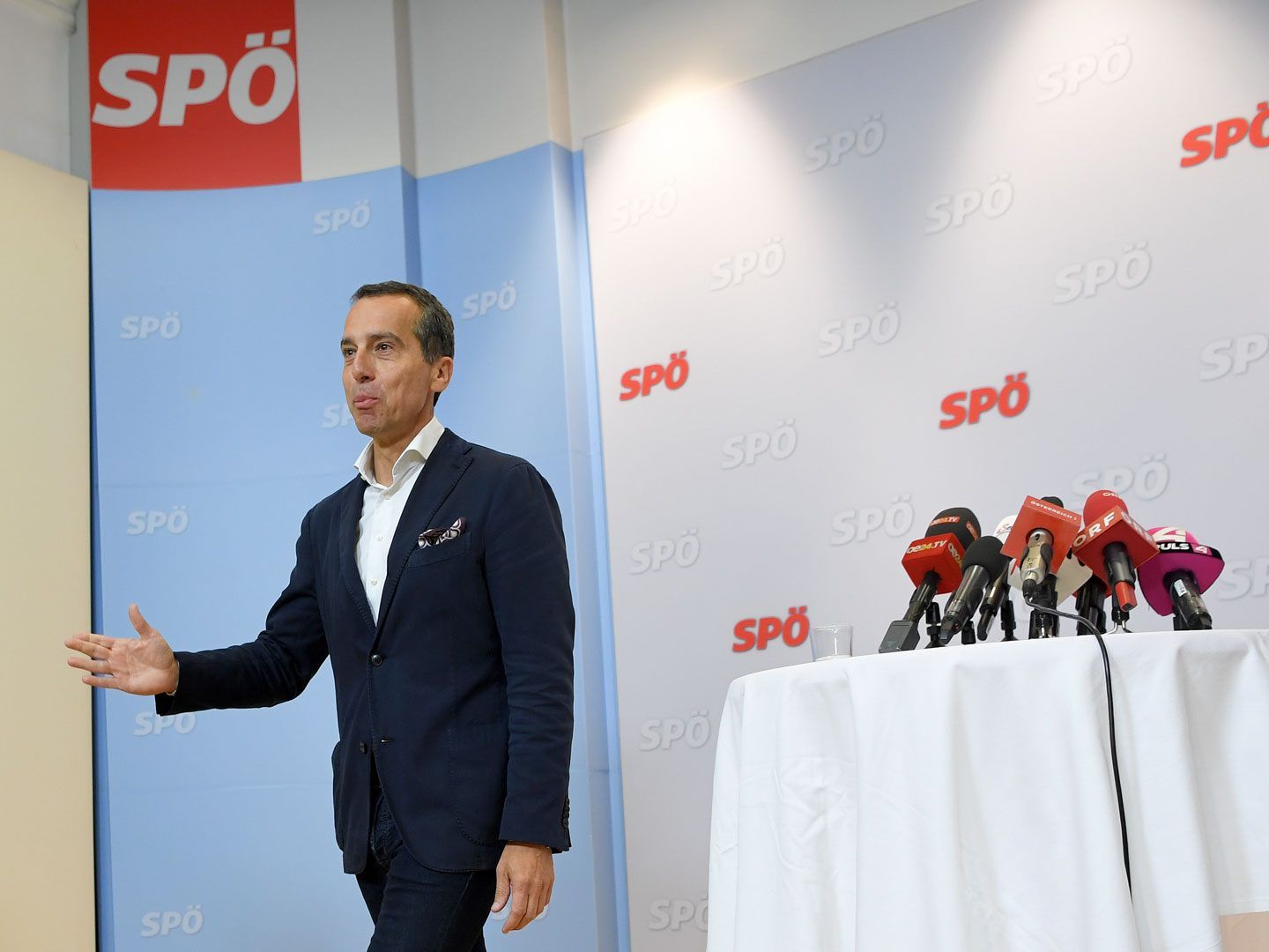 In einem persönlichen Pressestatement gab Christian Kern seinen Rücktritt als Bundesparteichef bekannt.