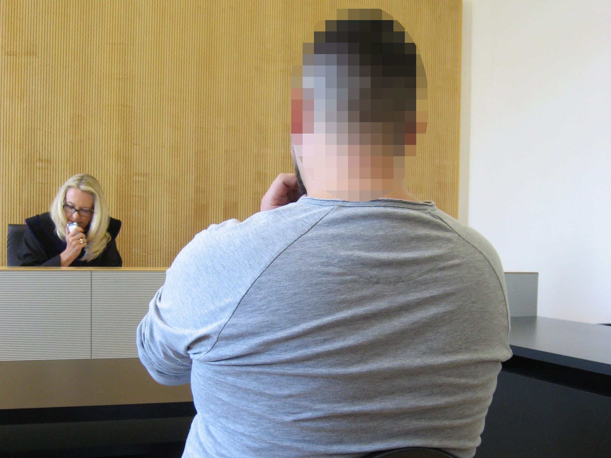 Der Arbeitslose wurde zu 800 Euro Strafe verurteilt.