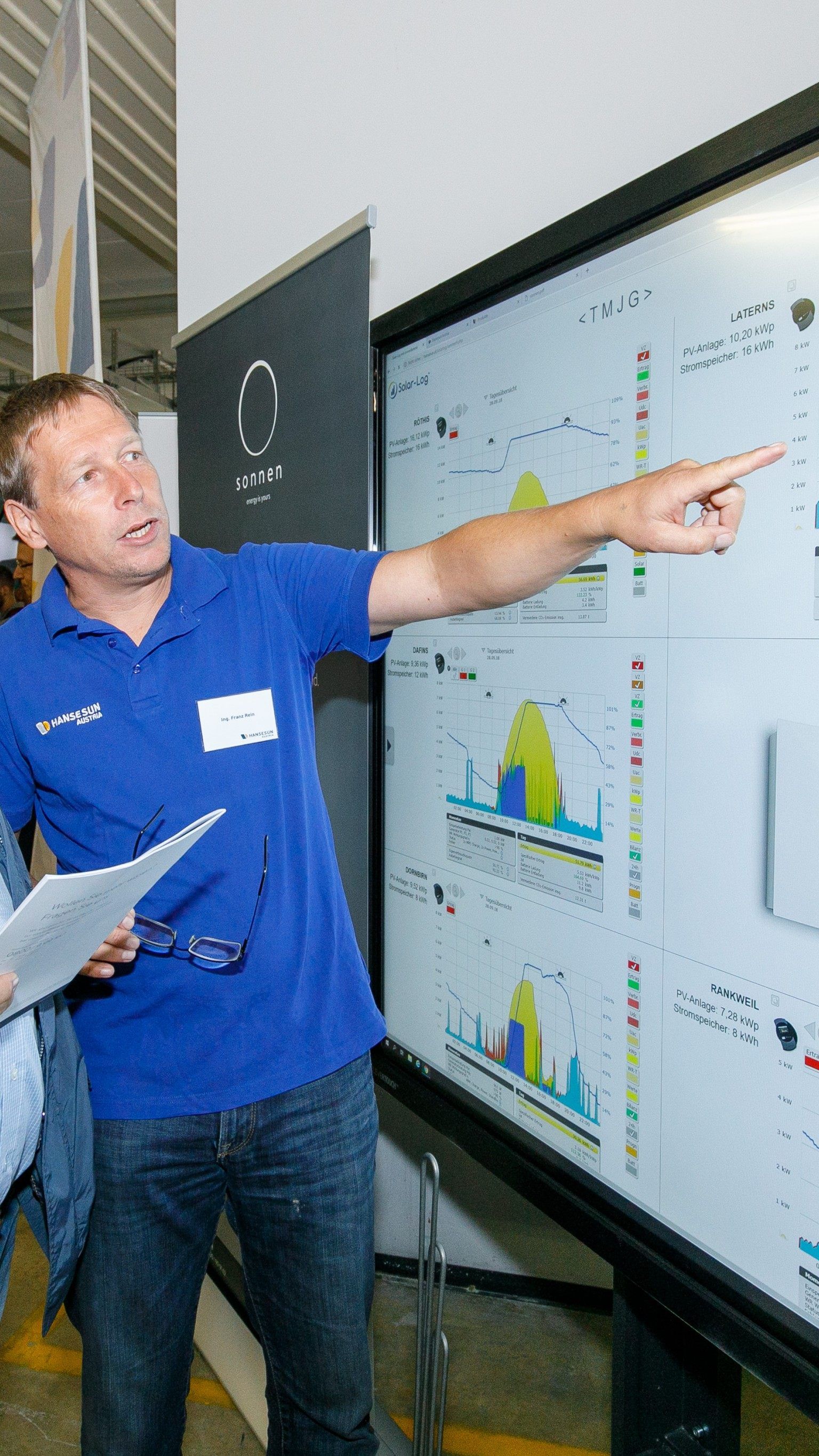 Über 1500 Besucherinnen und Besucher informierten sich beim 15. Vorarlberger Solar- und Wärmepumpentag von Energieinstitut und illwerke vkw in Bregenz