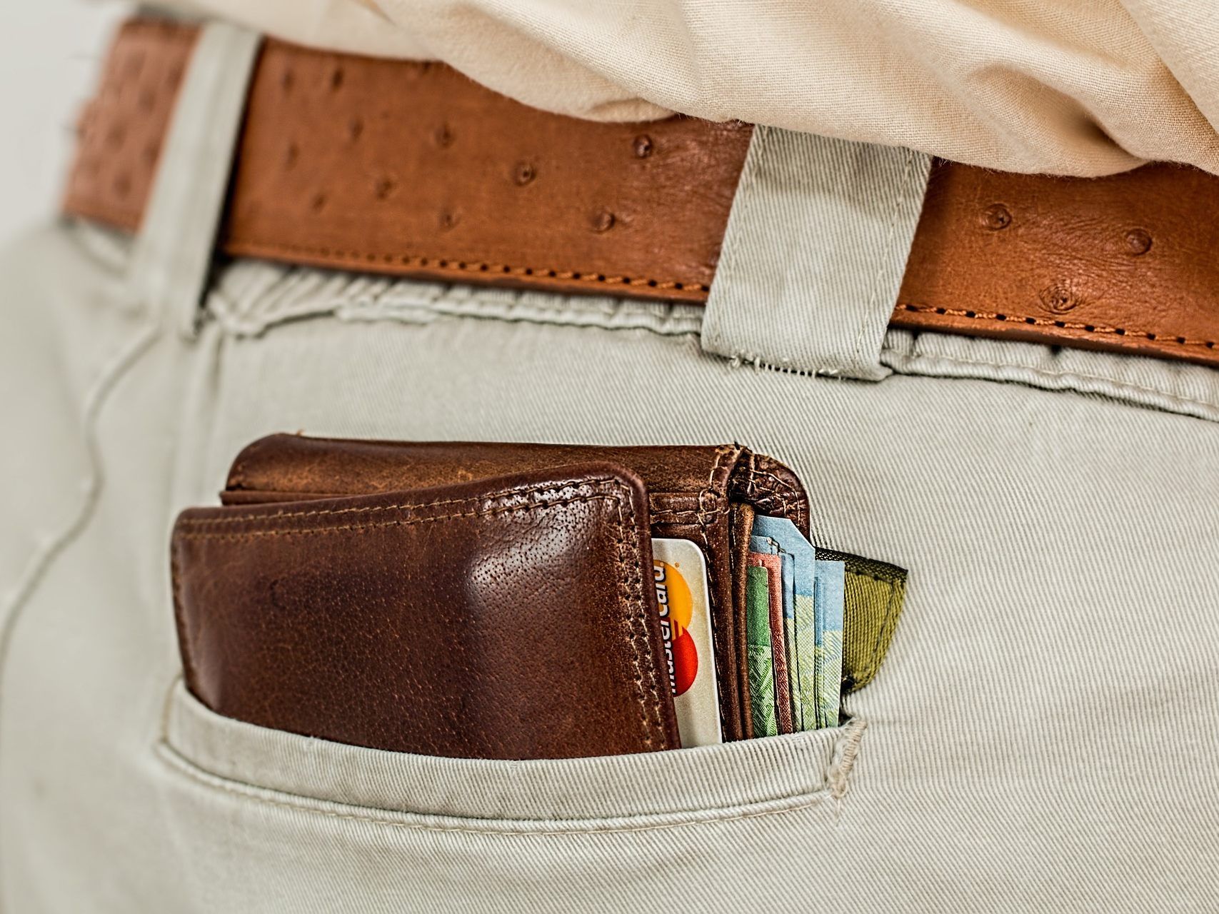 Die Diebe konnten 140 Euro erbeuten.