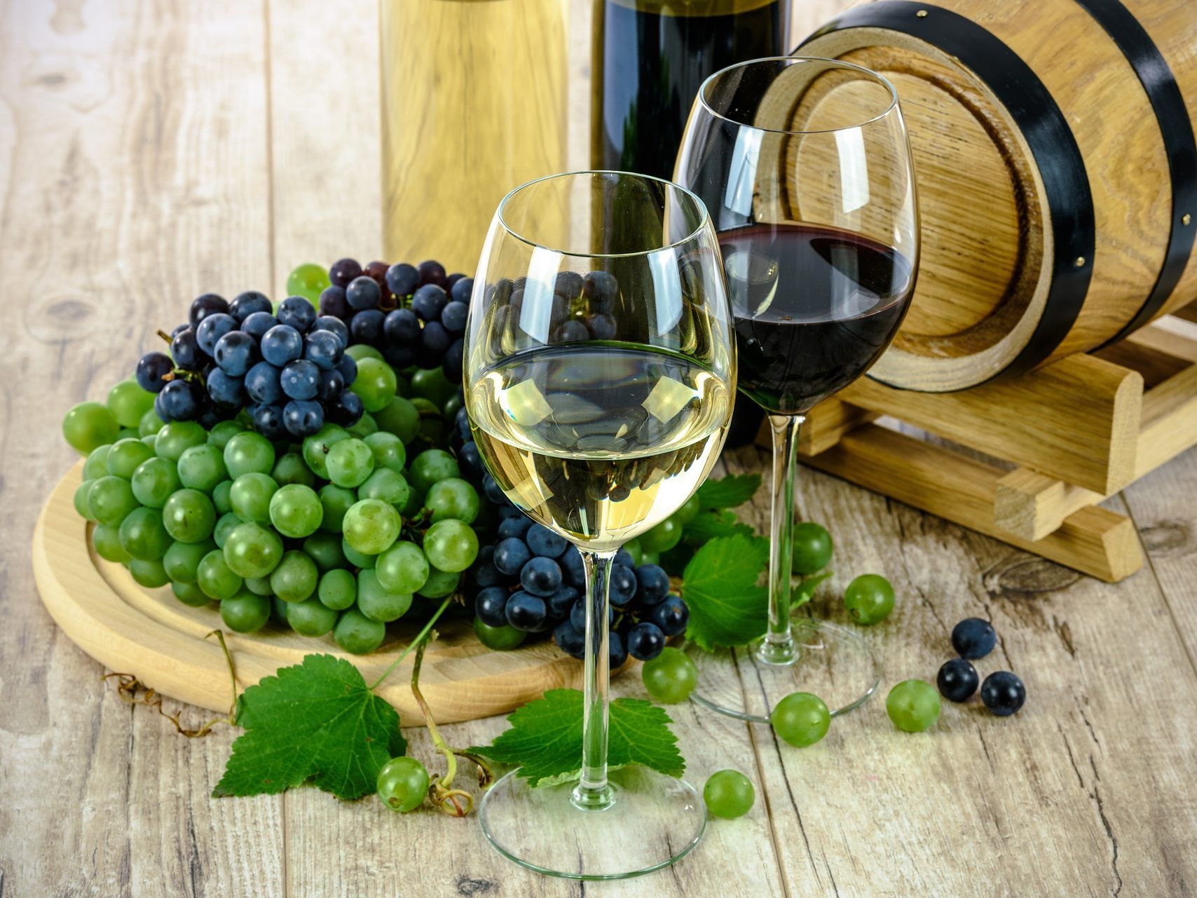 Beim MondoVino im MAK Wien, können die Besucher internationale Weine verkosten. Beim MondoVino im MAK Wien, können die Besucher internationale Weine verkosten.