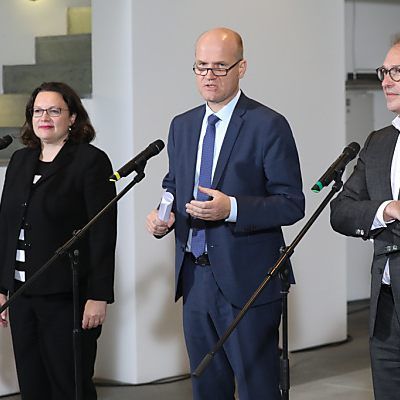 Nahles, Brinkhaus und Dobrindt bei der Bekanntgabe