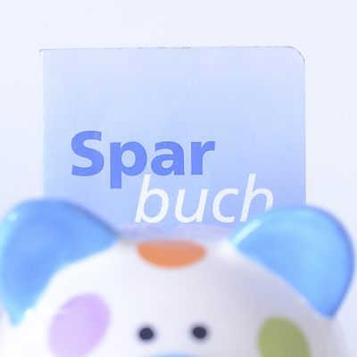 Am Sparbuch kommt man fast nicht vorbei