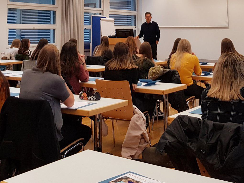 Begrüßung der neuen Studierenden