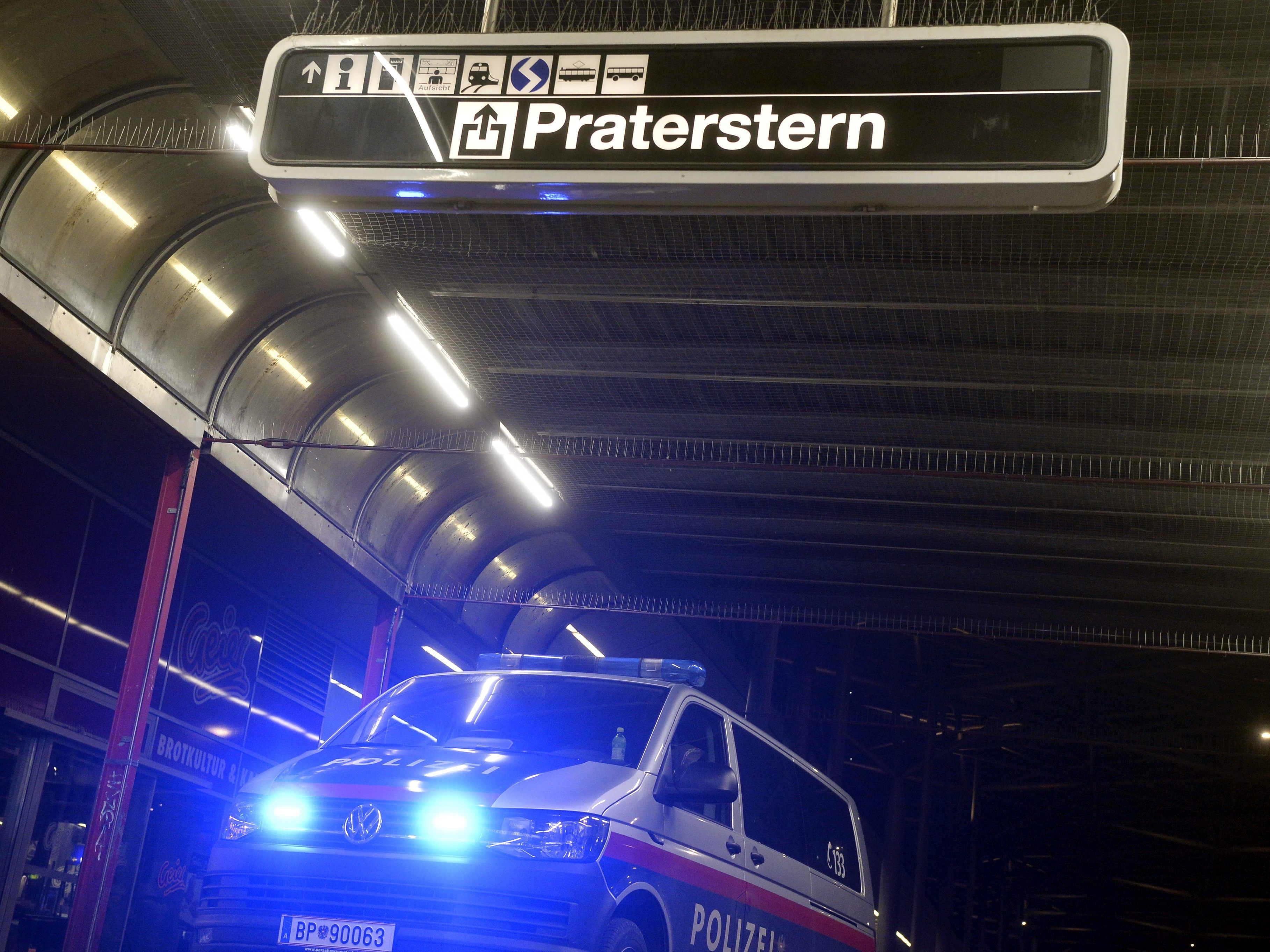 Die Polizei musste am Praterstern einschreiten. Die Polizei musste am Praterstern einschreiten.