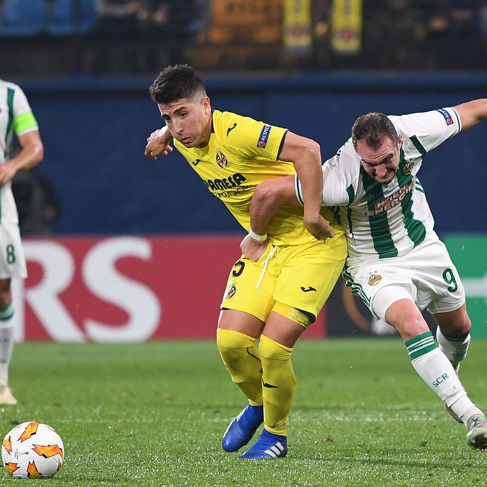 Didi Kühbauer muss nun mit der Rapid Niederlage kämpfen.