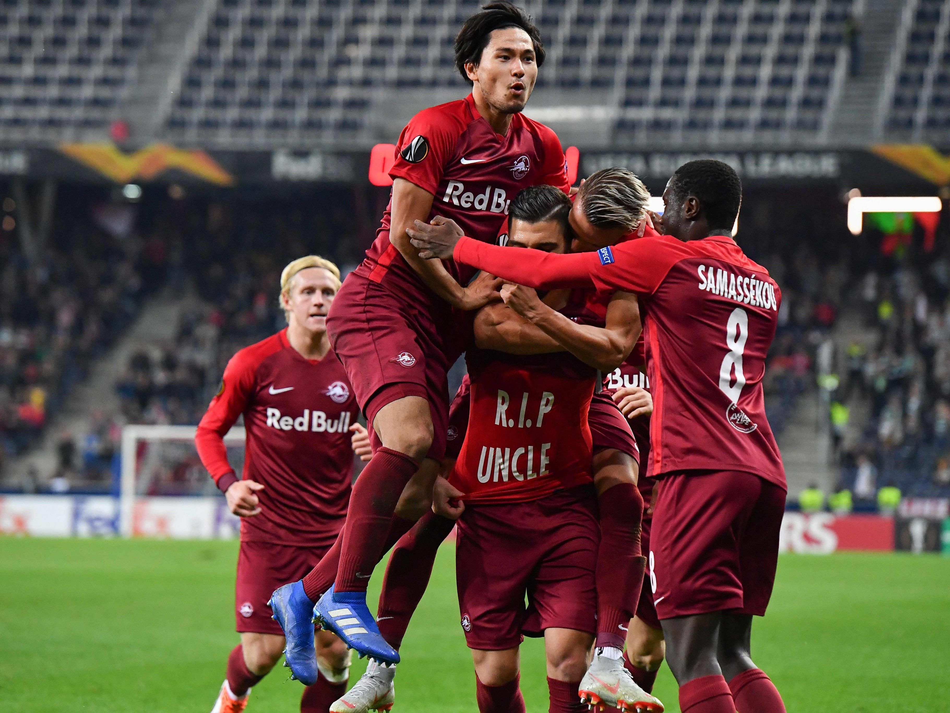 ^Red Bull Salzburg gewinnt verdient mit 3:1. ^Red Bull Salzburg gewinnt verdient mit 3:1.