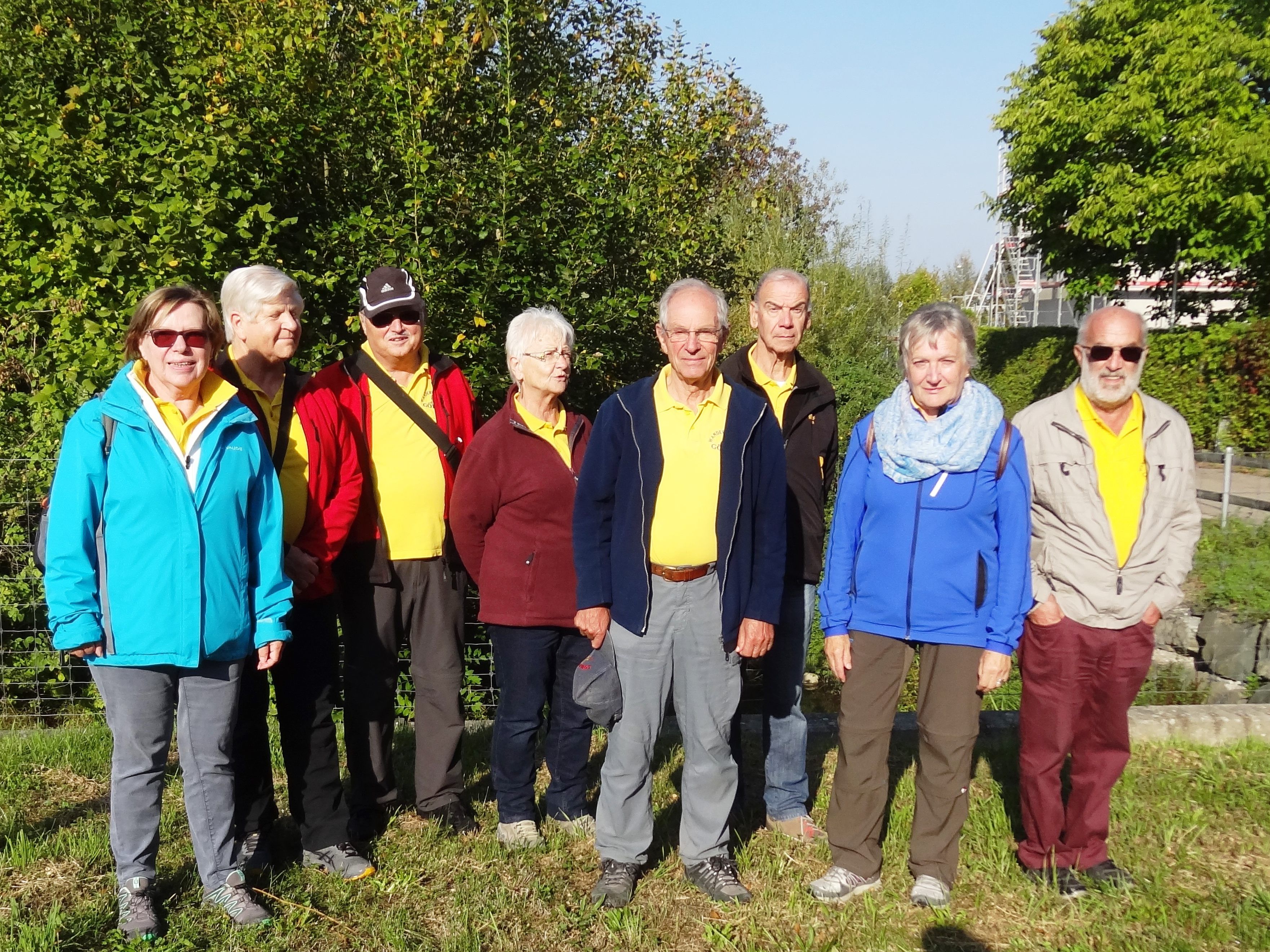 Die Wanderer kurz nach Beginn der Wanderung