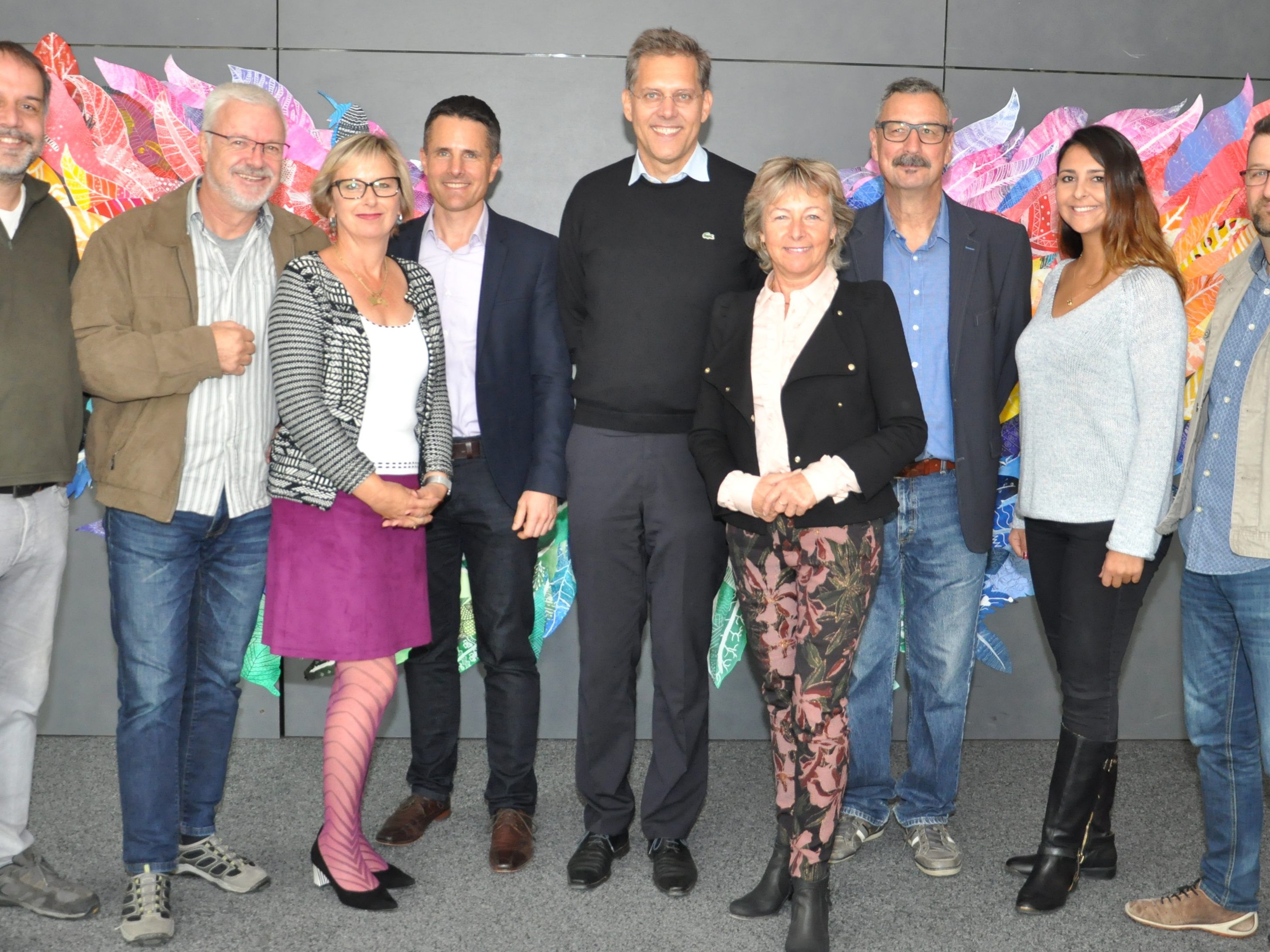 Leitung der PHV mit den BildungsexpertInnen der Praxisschule und der Schulleitung der VIVO Mittelschule Höchst Leitung der PHV mit den BildungsexpertInnen der Praxisschule und der Schulleitung der VIVO Mittelschule Höchst